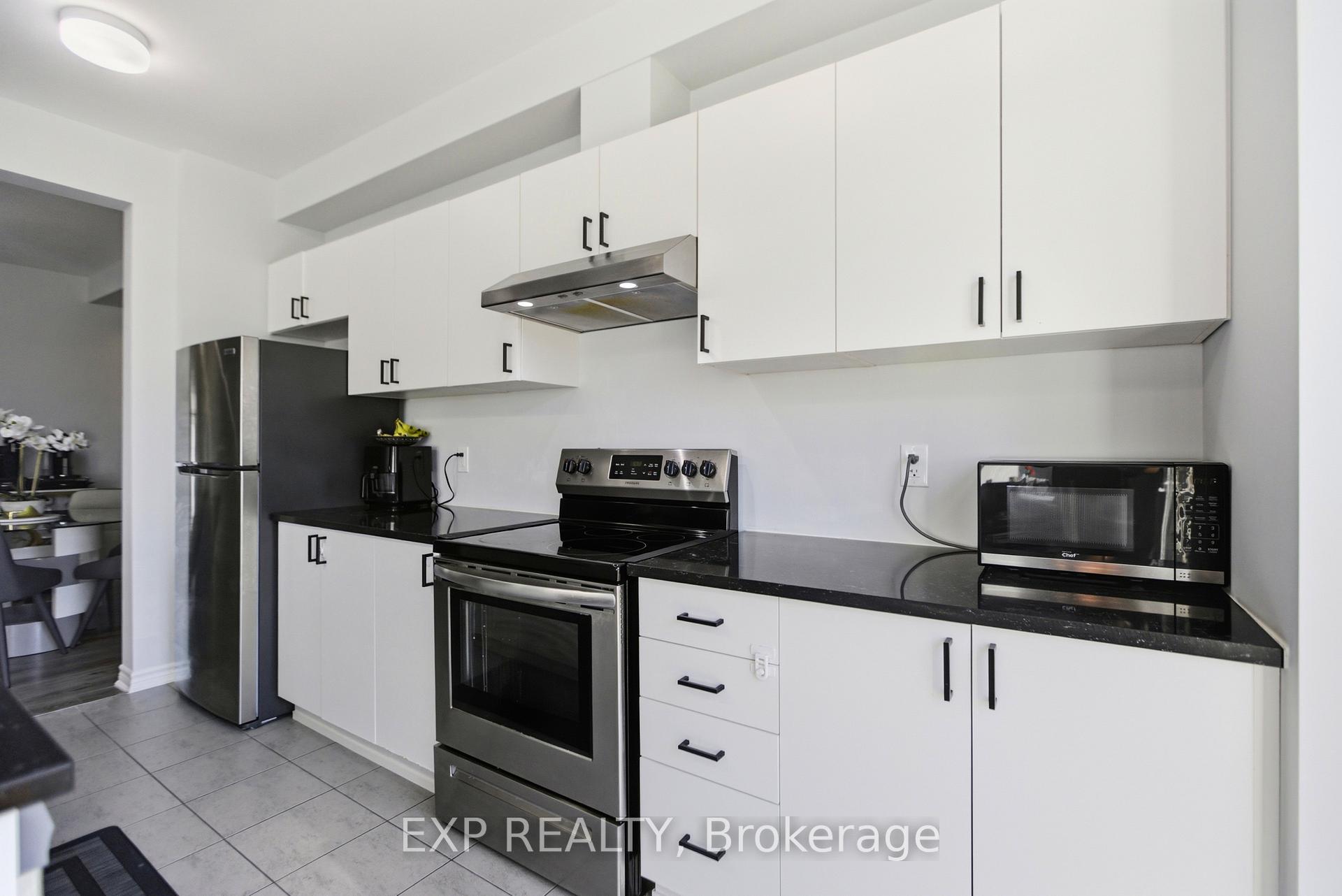 Photo 9 of 44 Lentago Avenue, Ottawa, Barrhaven - Half Moon Bay — HOMEH