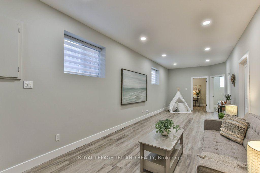 Photo 31 of 1840 Marconi Boulevard, London, East I — HOMEH