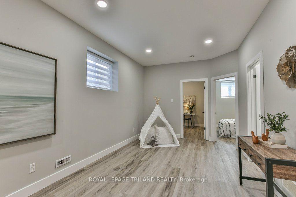 Photo 35 of 1840 Marconi Boulevard, London, East I — HOMEH