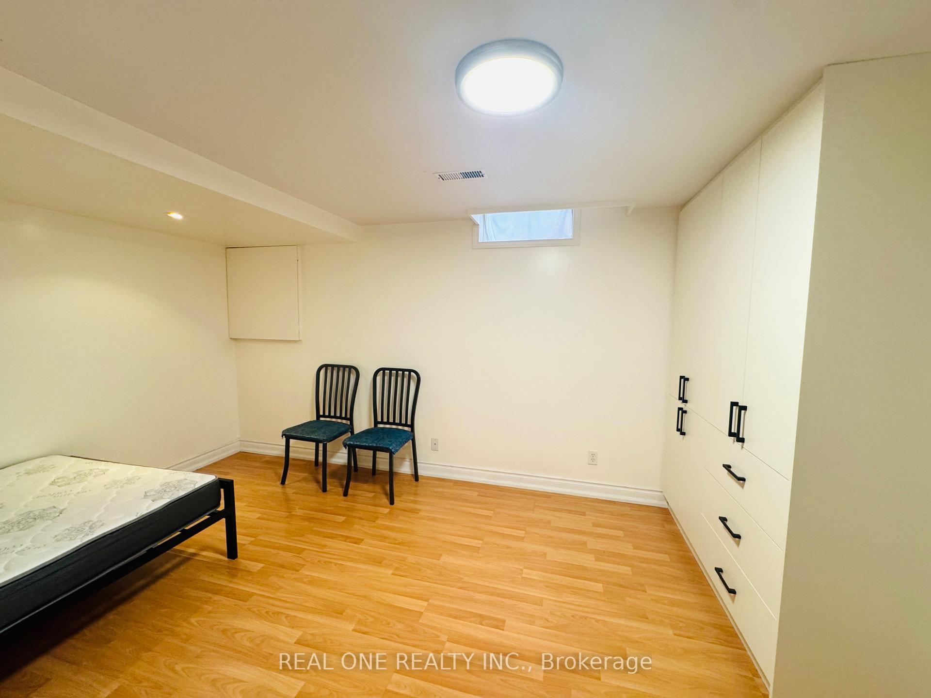Photo 7 of Unit Basement, 50 Laguna Crescent, Markham, Middlefield — HOMEH
