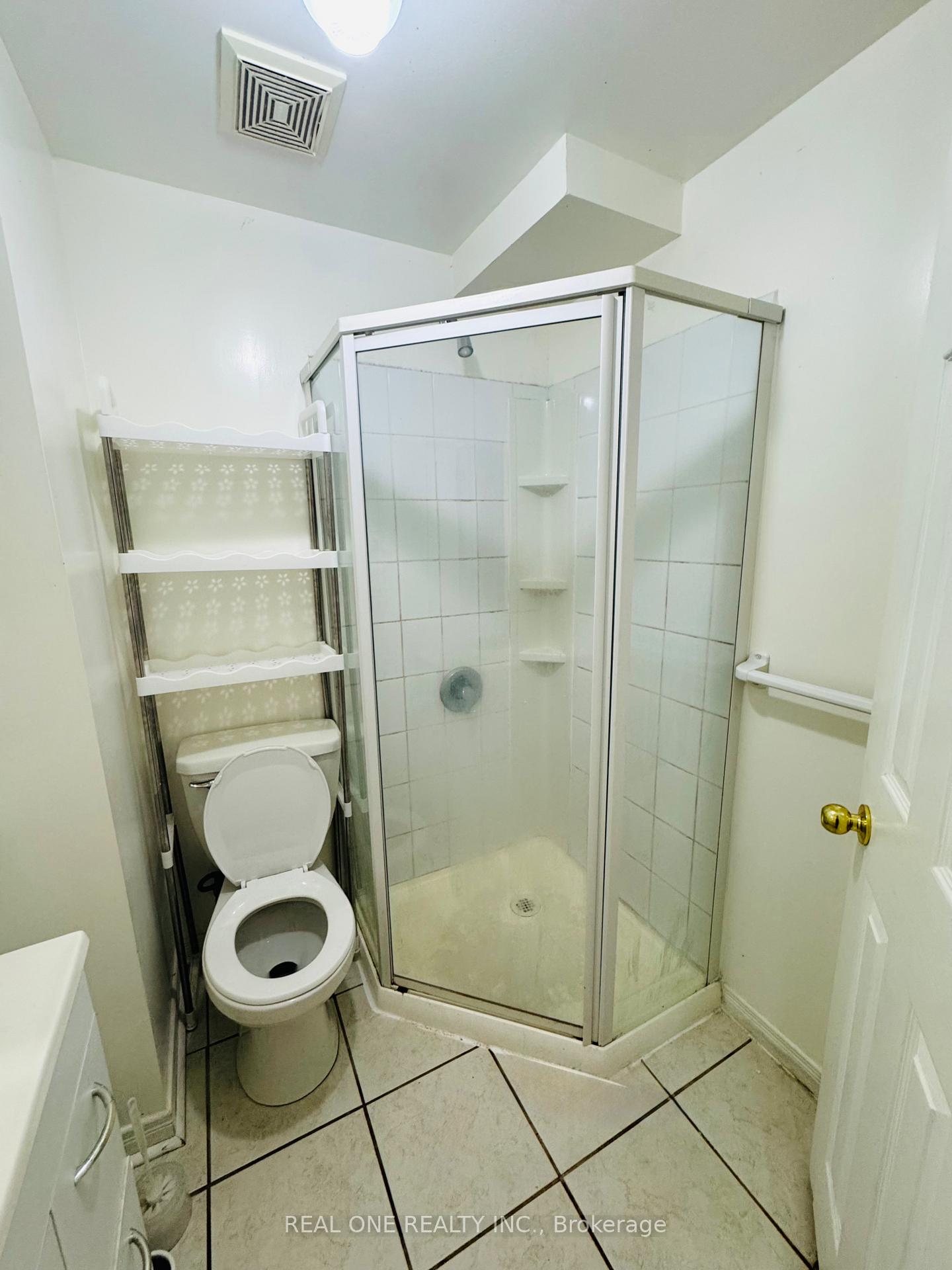 Photo 9 of Unit Basement, 50 Laguna Crescent, Markham, Middlefield — HOMEH