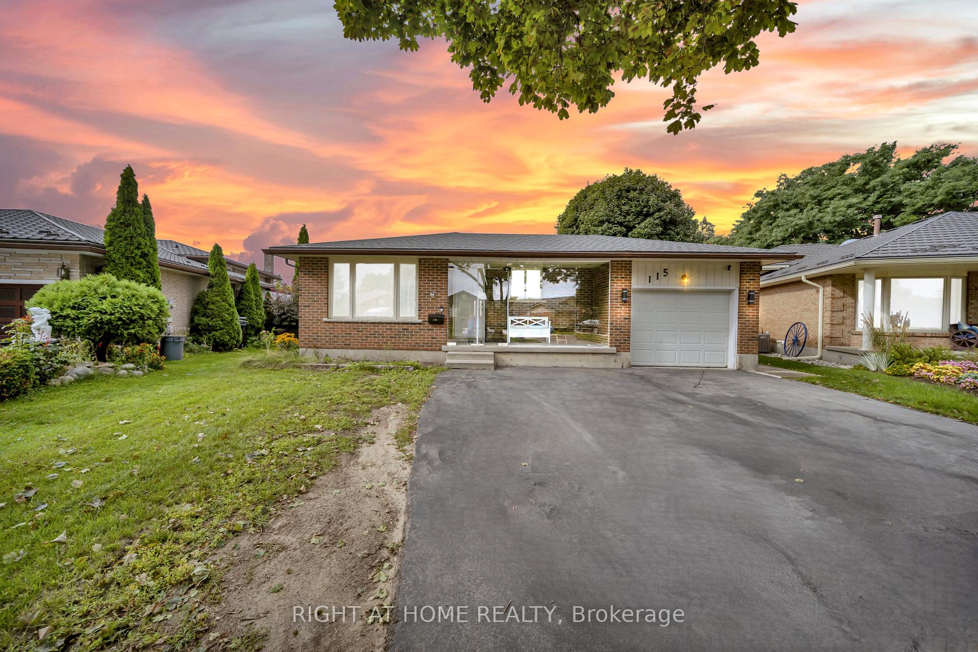 Photo 1 of 115 Countryside (Main only) Crescent, Kitchener, Country Hills West — HOMEH