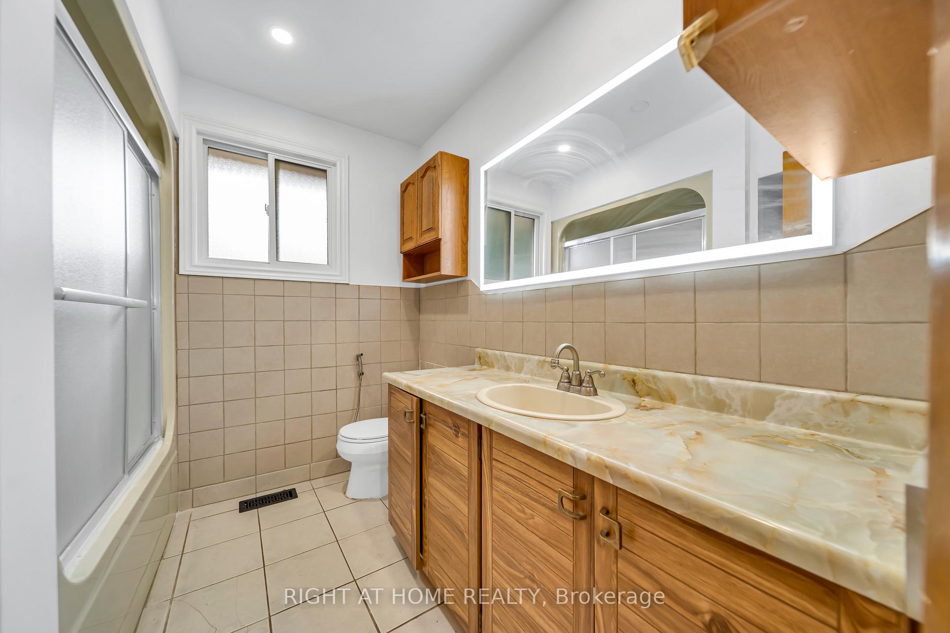 Photo 20 of 115 Countryside (Main only) Crescent, Kitchener, Country Hills West — HOMEH
