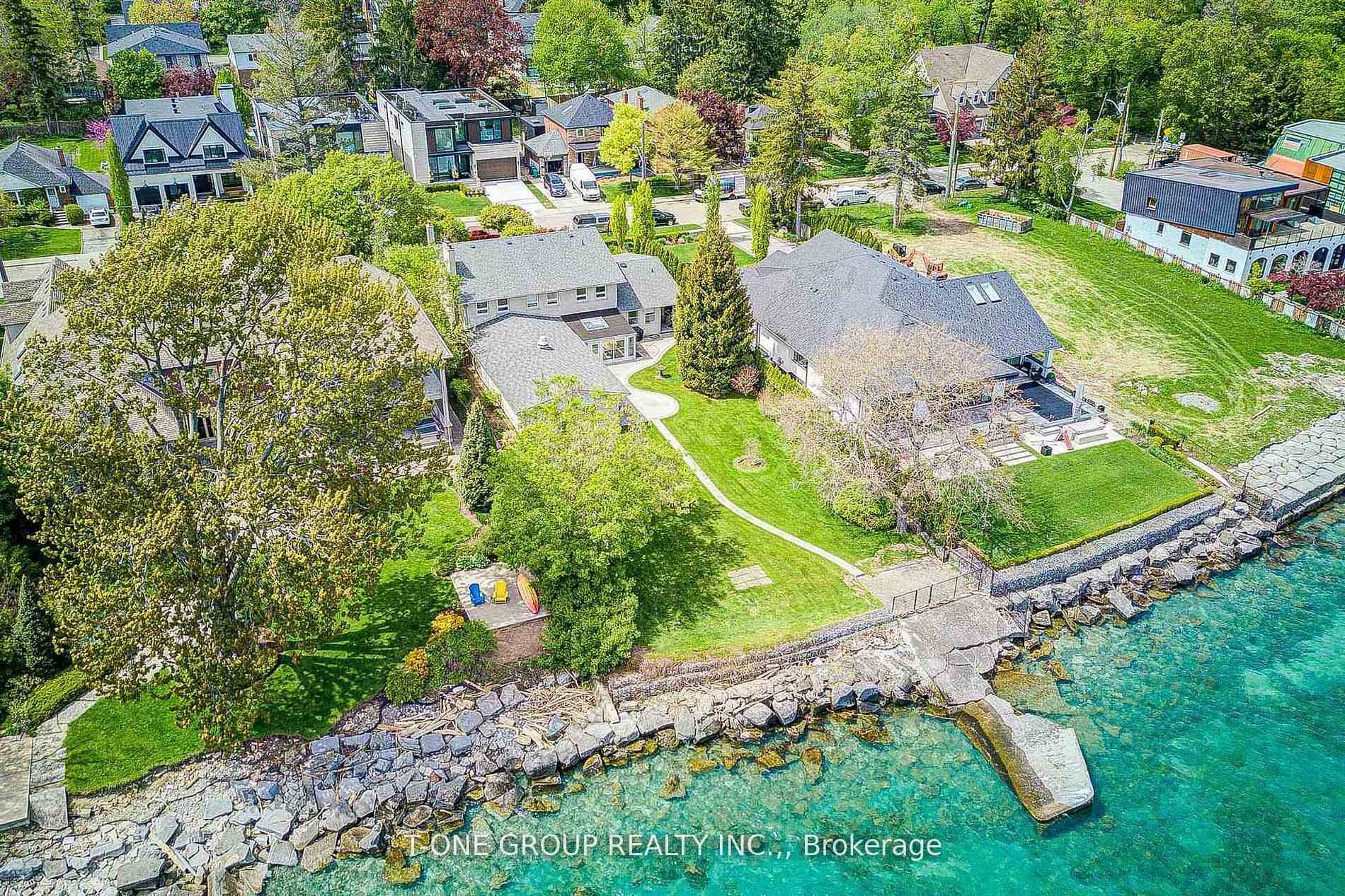 Photo 11 of 120 Cumberland Drive, Mississauga, Port Credit — HOMEH