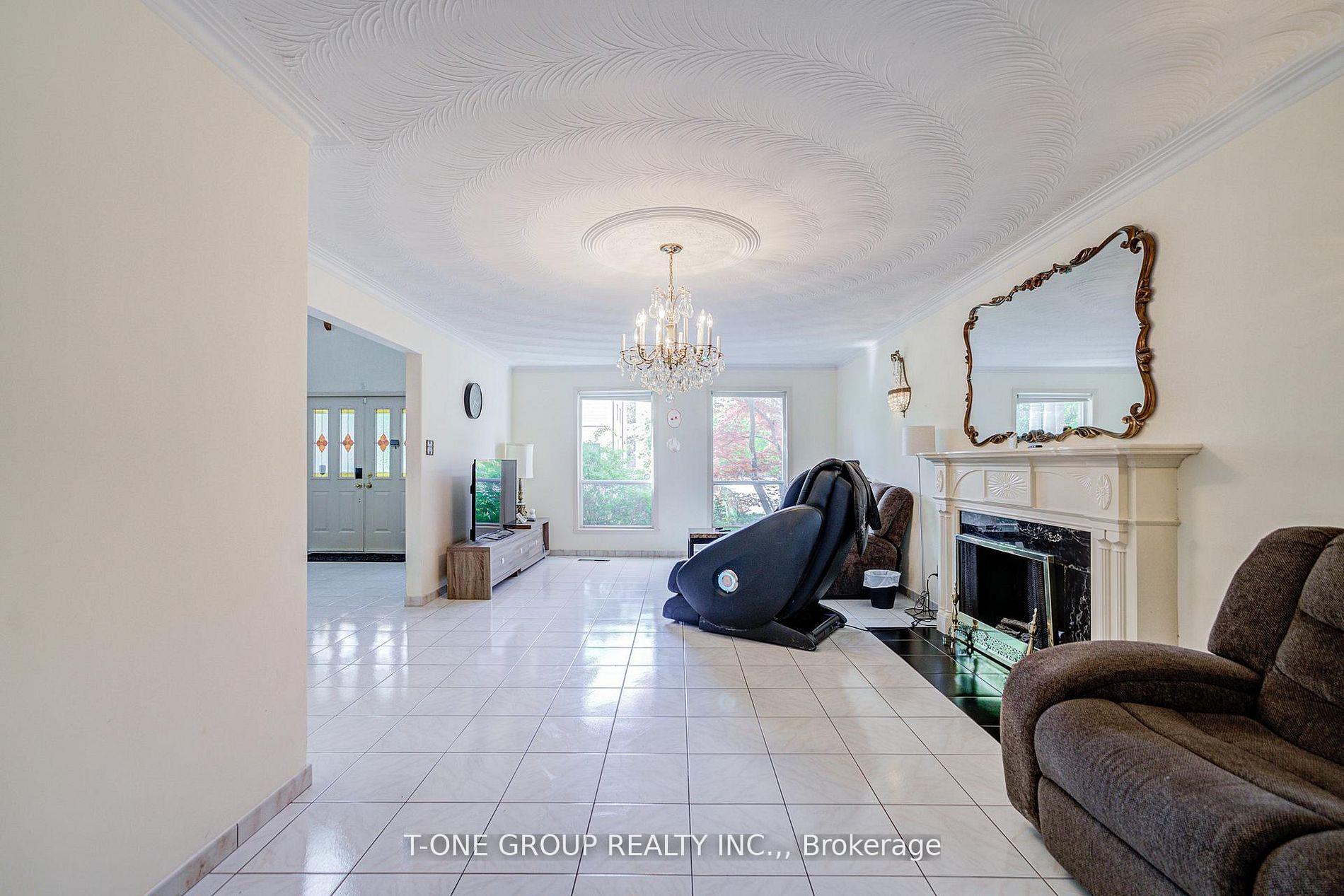 Photo 34 of 120 Cumberland Drive, Mississauga, Port Credit — HOMEH