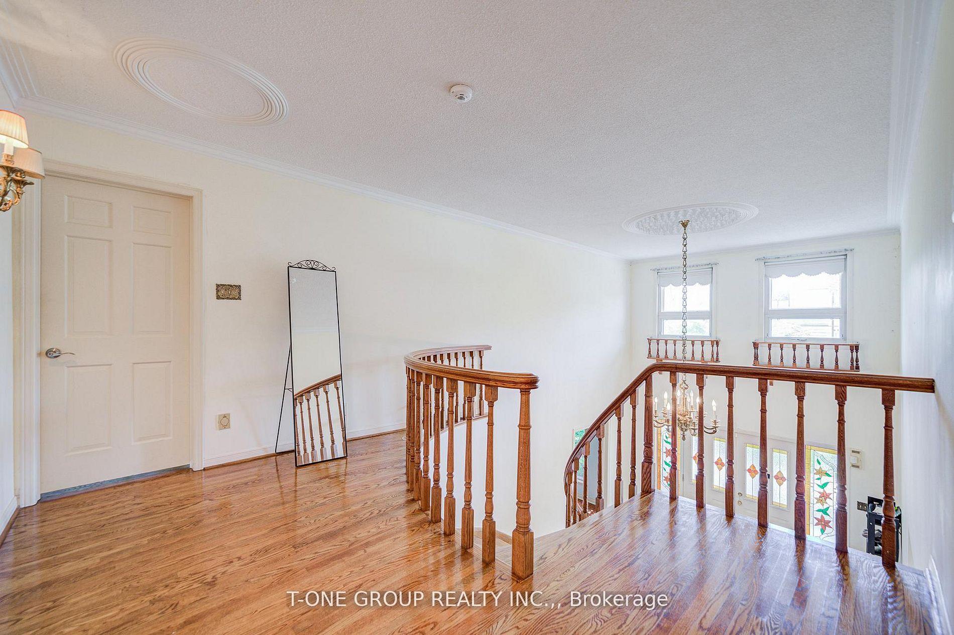 Photo 40 of 120 Cumberland Drive, Mississauga, Port Credit — HOMEH