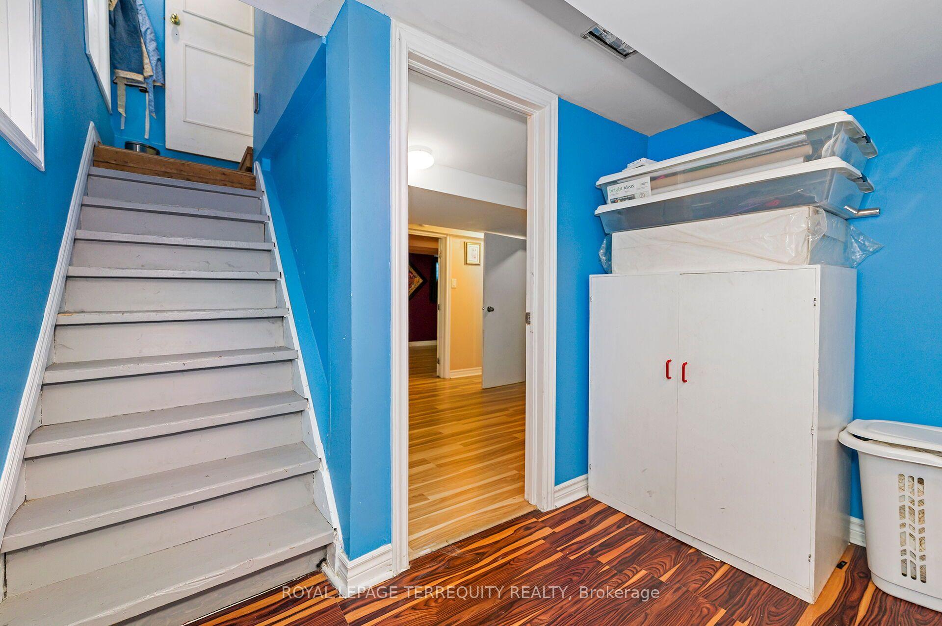 Photo 19 of 2307 Lawrence Avenue W, Etobicoke, Humber Heights — HOMEH