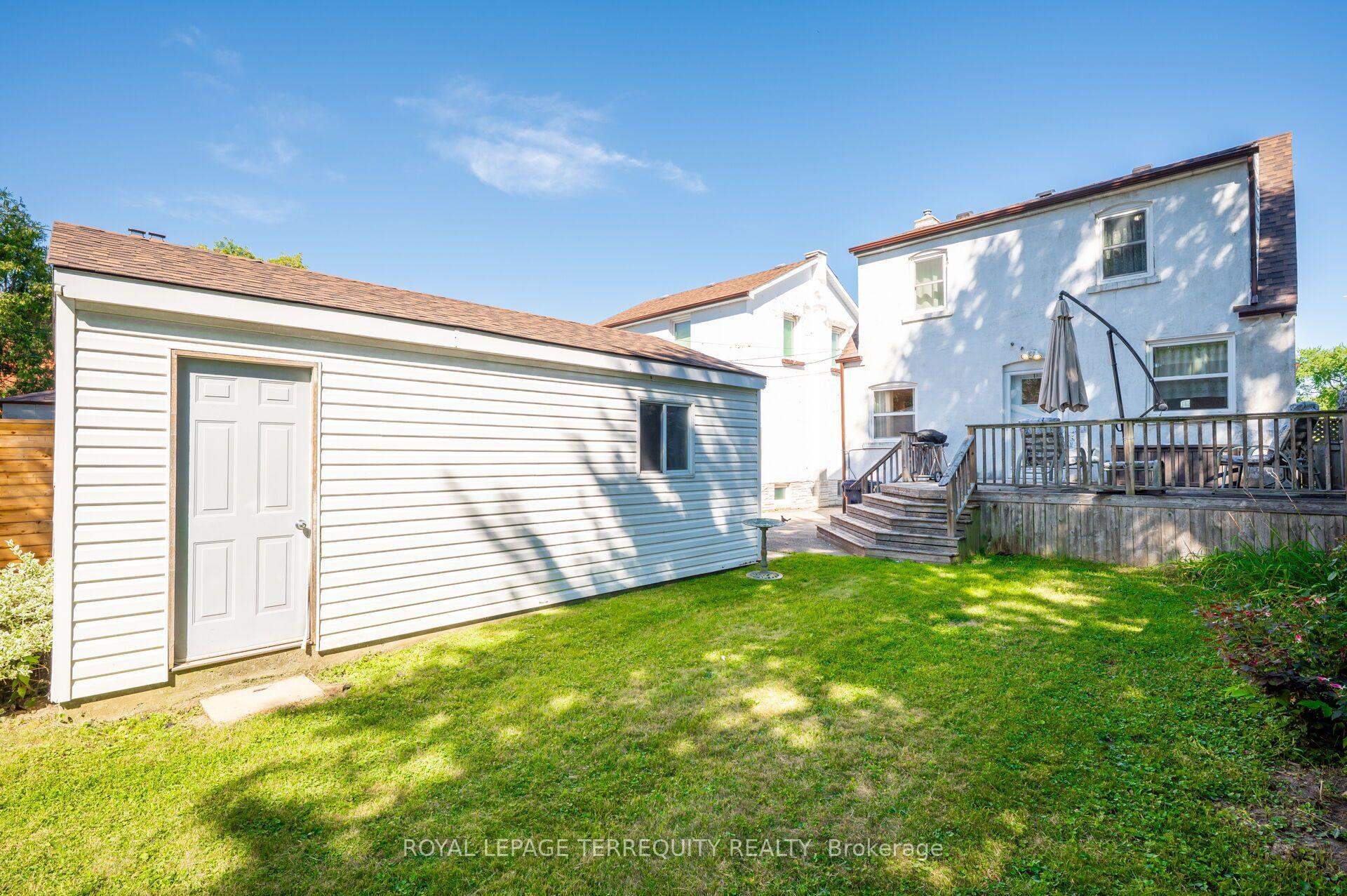 Photo 28 of 2307 Lawrence Avenue W, Etobicoke, Humber Heights — HOMEH