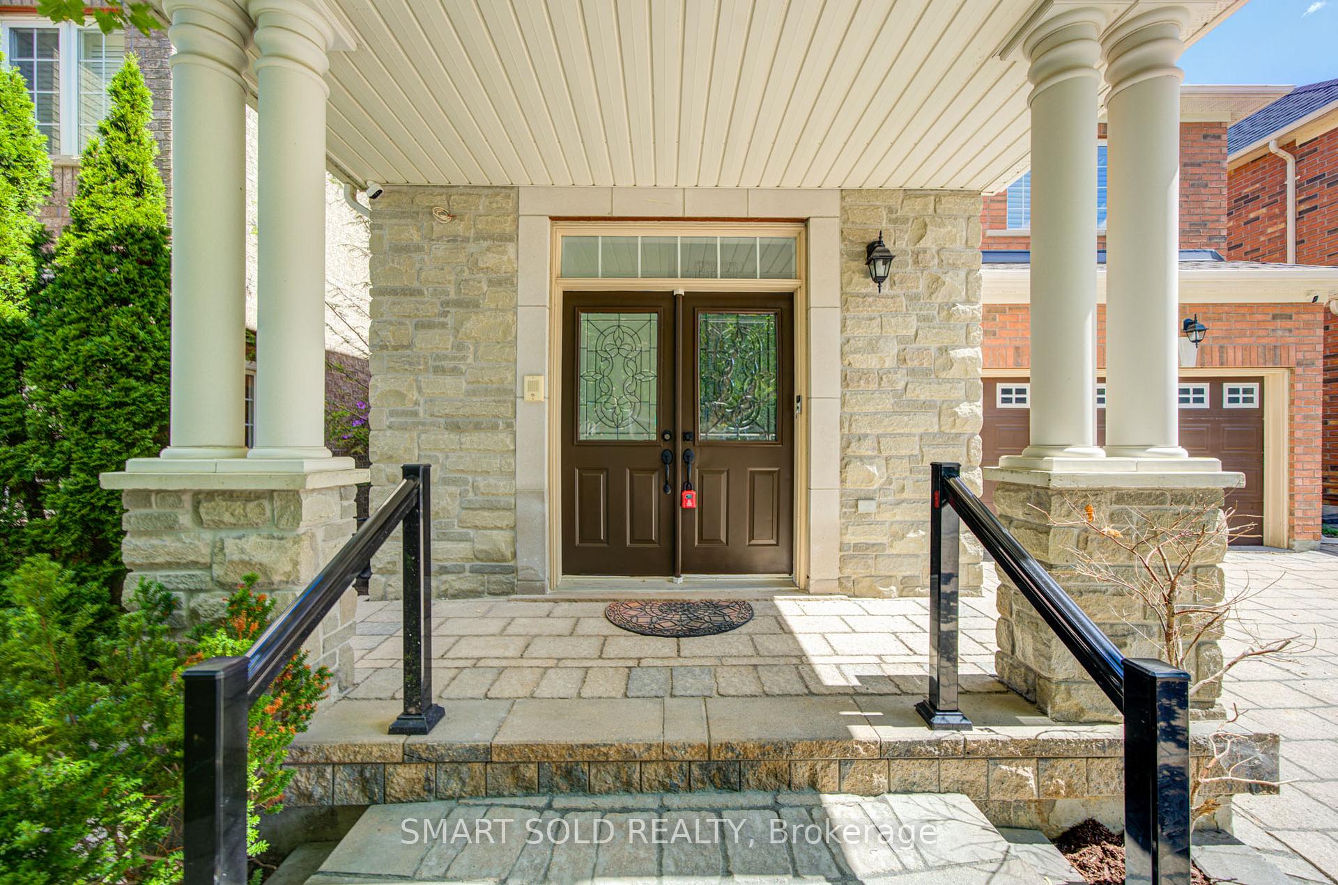 Photo 3 of 39 Schuster Lane, Vaughan, Patterson — HOMEH