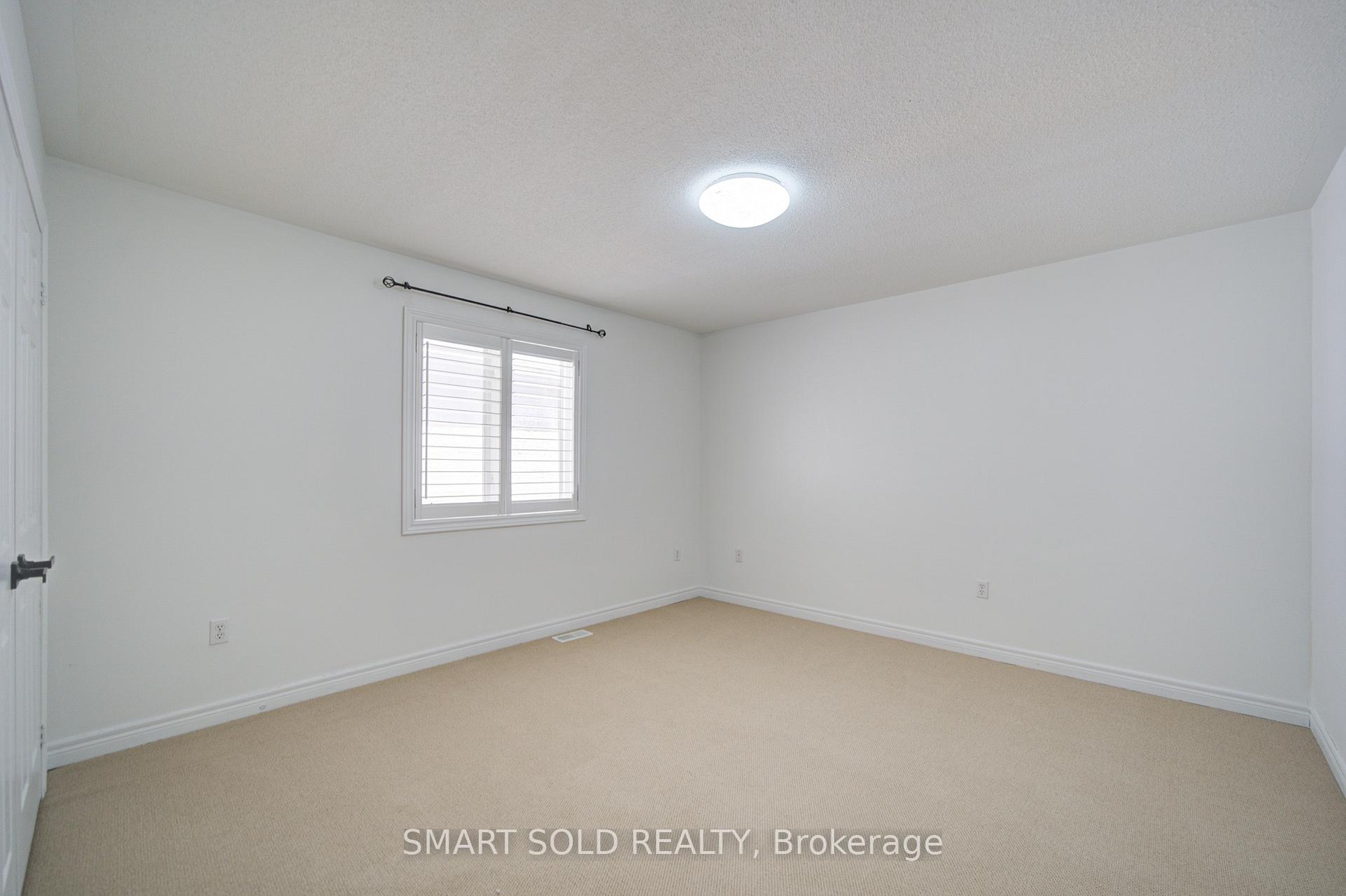 Photo 22 of 39 Schuster Lane, Vaughan, Patterson — HOMEH