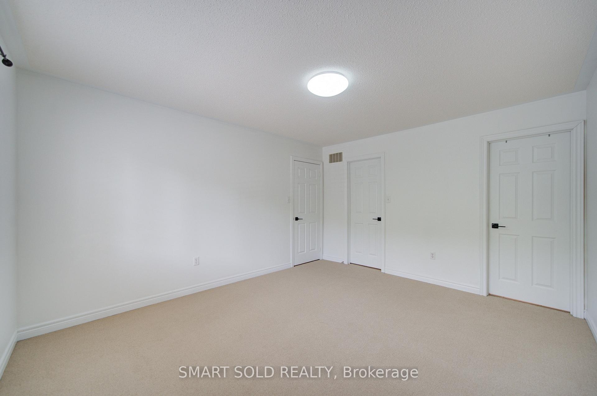 Photo 24 of 39 Schuster Lane, Vaughan, Patterson — HOMEH