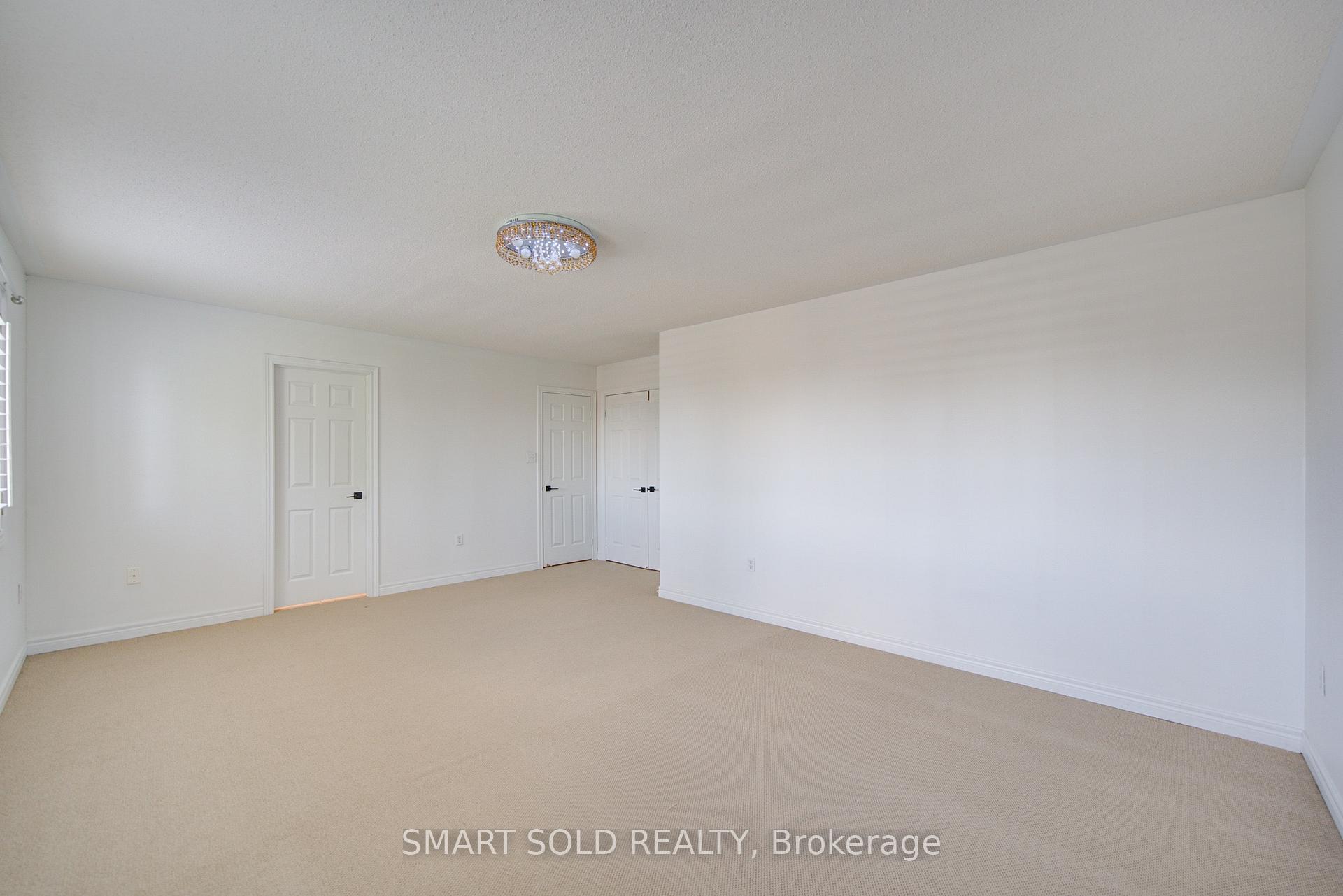 Photo 26 of 39 Schuster Lane, Vaughan, Patterson — HOMEH