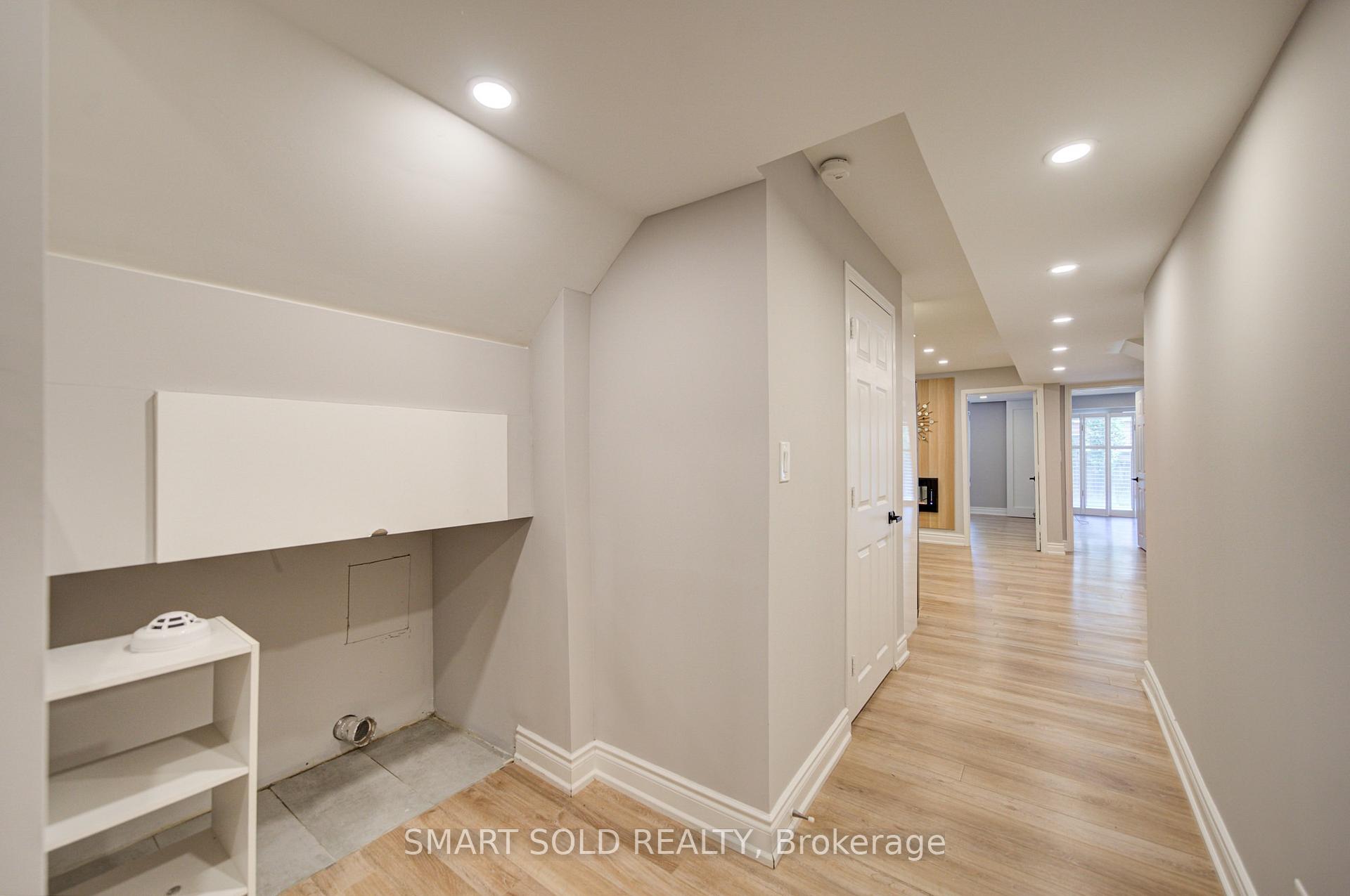 Photo 29 of 39 Schuster Lane, Vaughan, Patterson — HOMEH