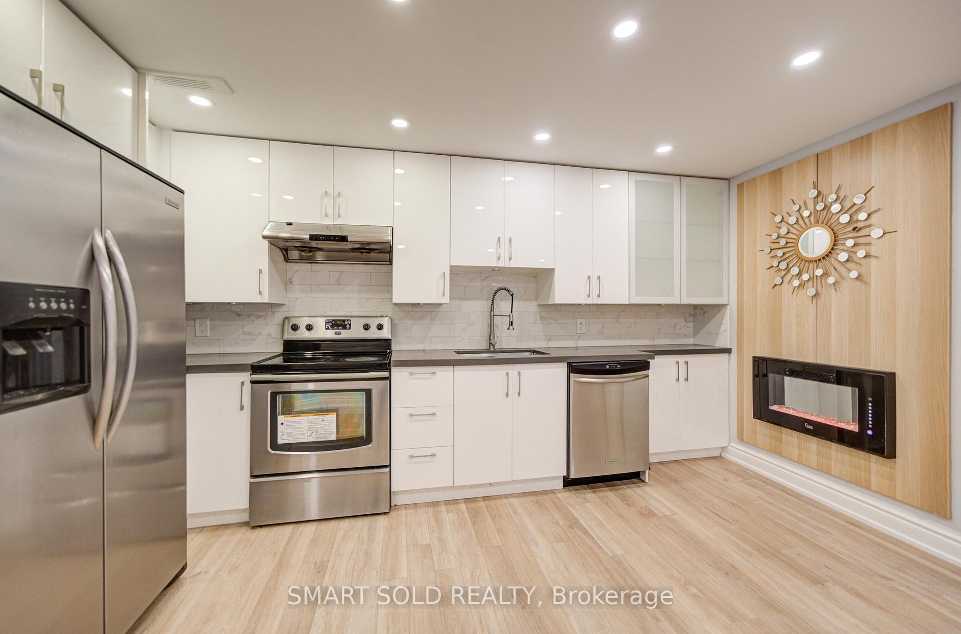 Photo 31 of 39 Schuster Lane, Vaughan, Patterson — HOMEH
