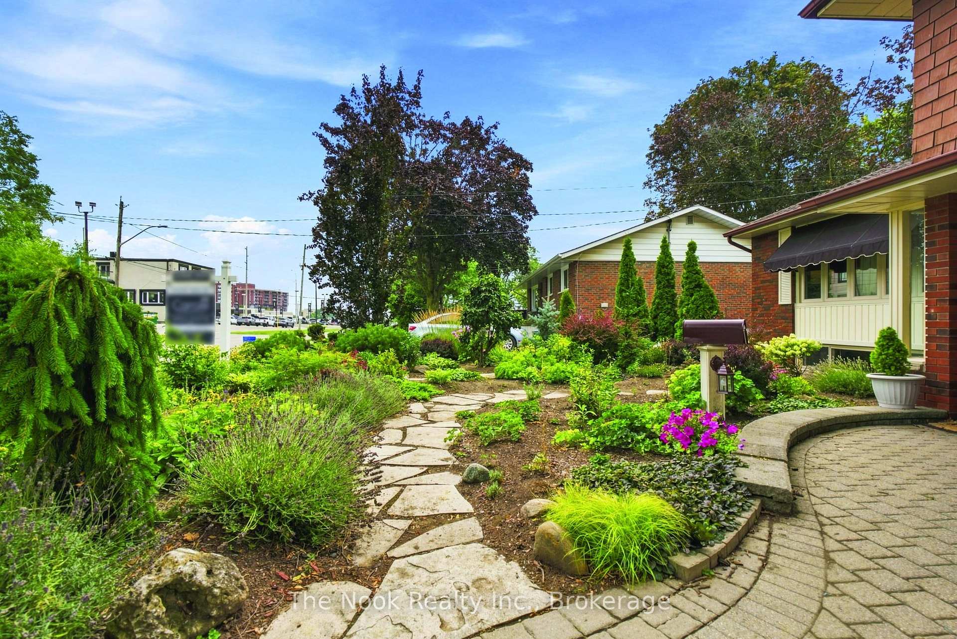 Photo 5 of 110 Bowman Avenue, Whitby, Blue Grass Meadows — HOMEH