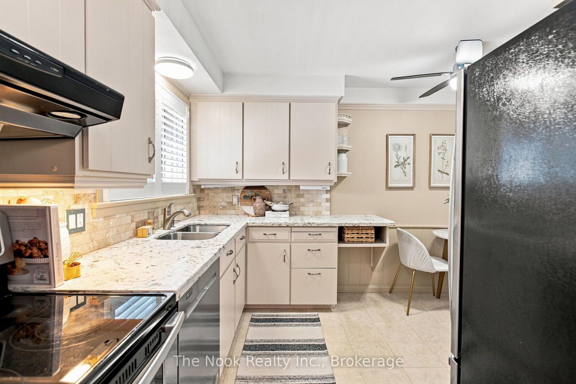 Photo 19 of 110 Bowman Avenue, Whitby, Blue Grass Meadows — HOMEH