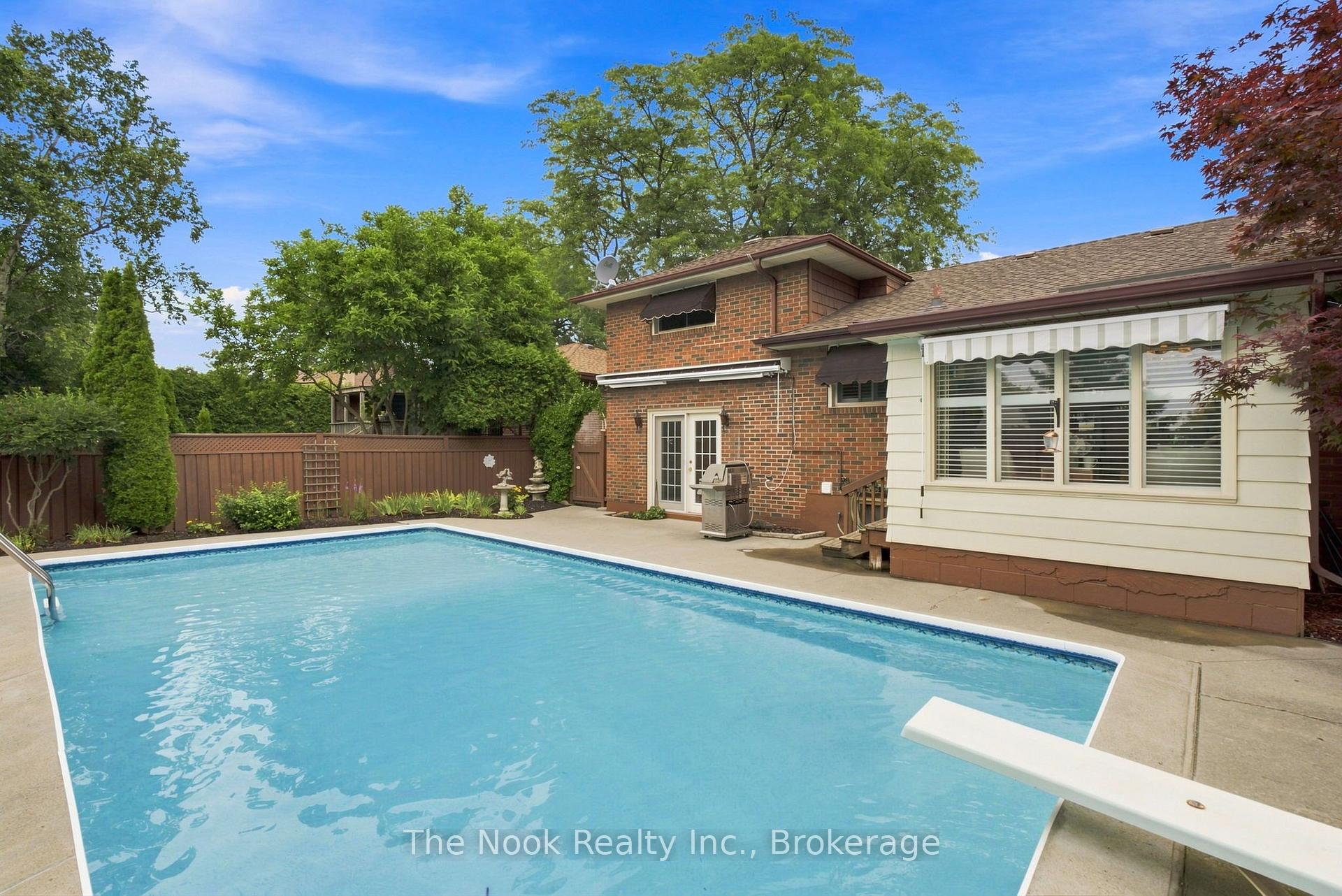 Photo 36 of 110 Bowman Avenue, Whitby, Blue Grass Meadows — HOMEH