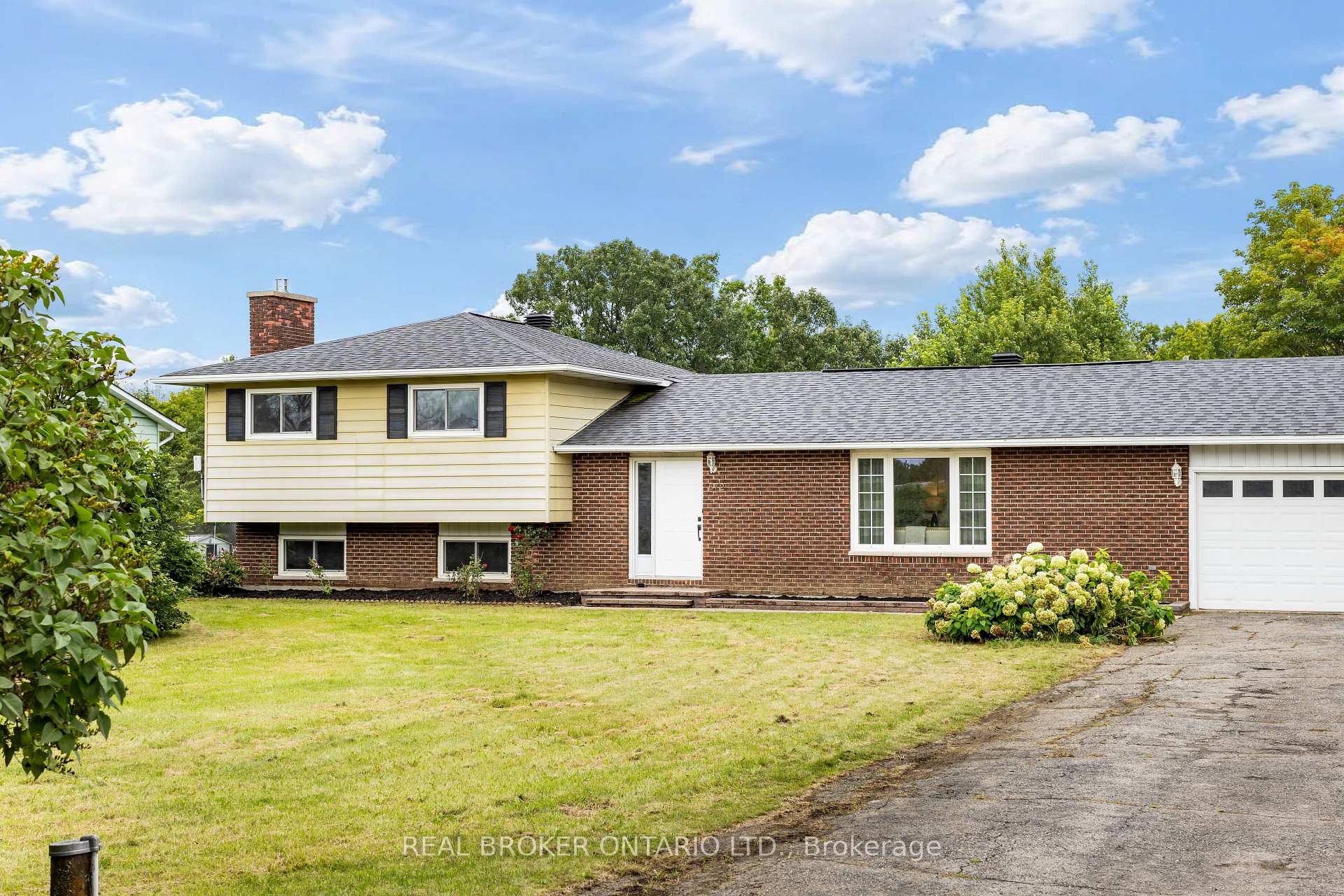 Photo 4 of 672 Line 3, Elizabethtown-Kitley, Elizabethtown Kitley (Old K.) Twp — HOMEH