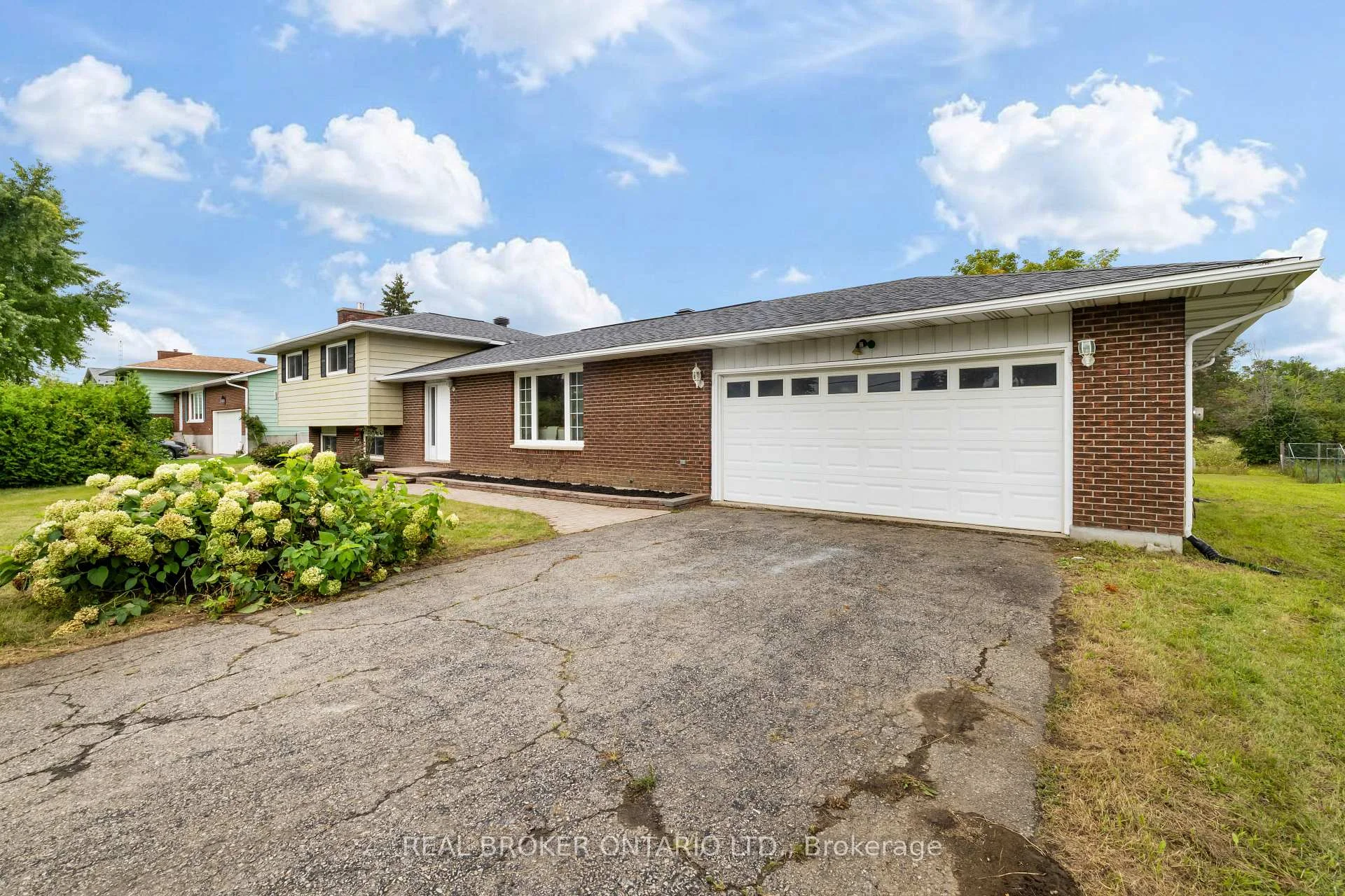 Photo 5 of 672 Line 3, Elizabethtown-Kitley, Elizabethtown Kitley (Old K.) Twp — HOMEH