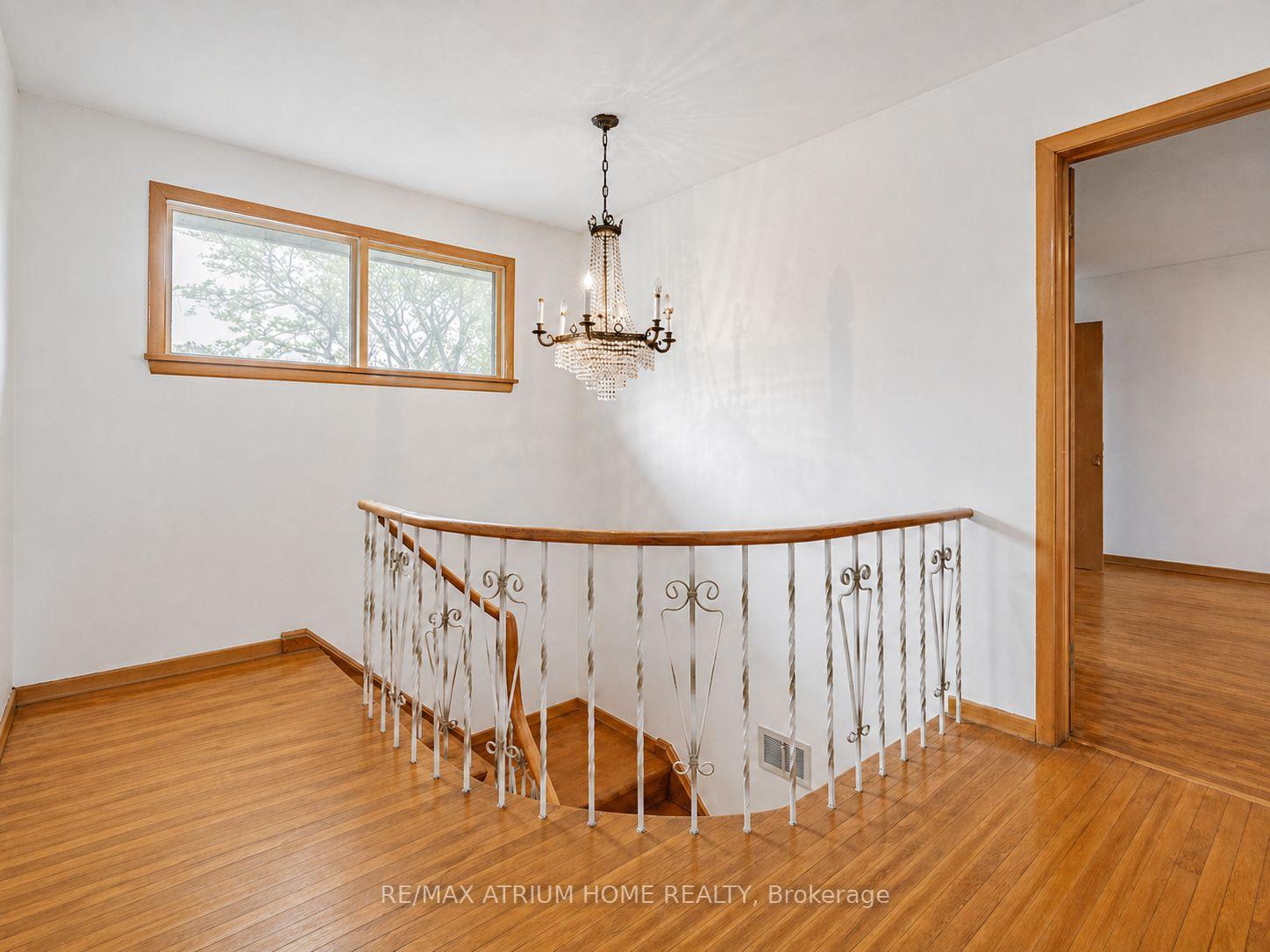 Photo 4 of 522 Cummer Avenue, North York, Bayview Woods-Steeles — HOMEH