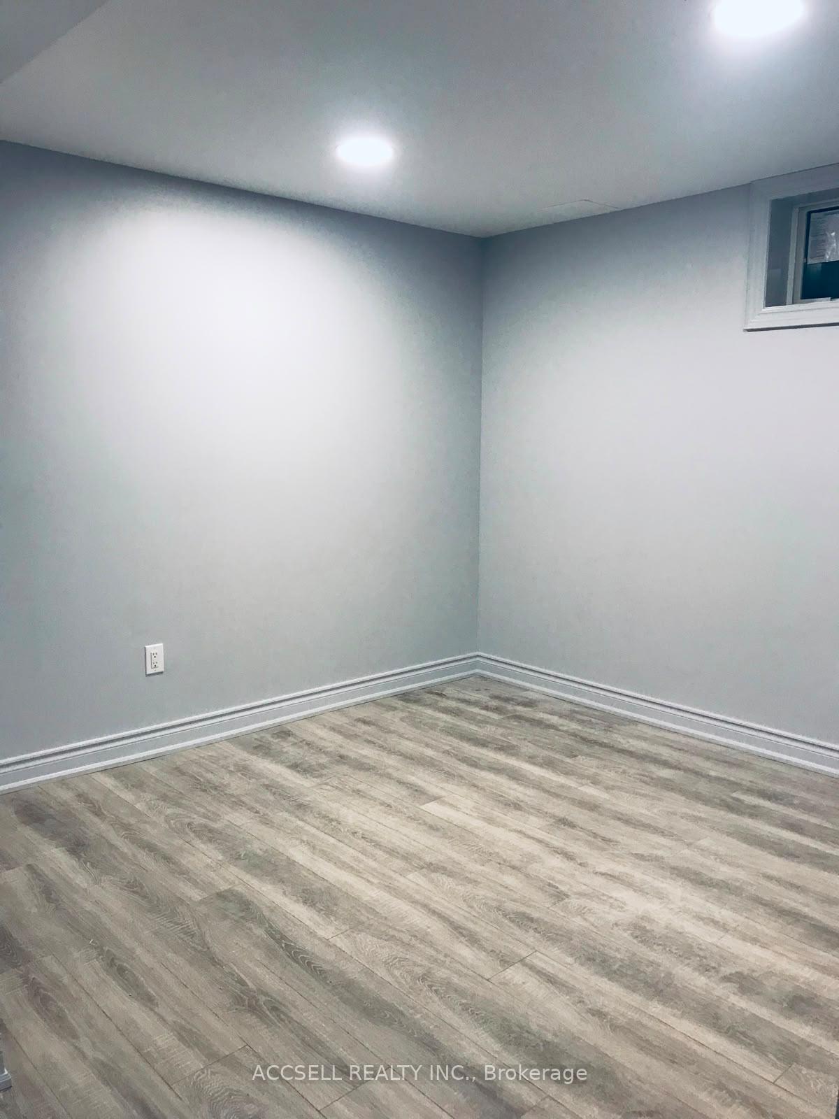 Photo 4 of Unit Basement, 137 Castan Avenue, Markham, Village Green-South Unionville — HOMEH