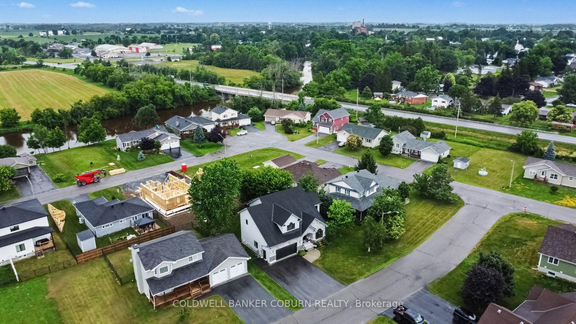 Photo 39 of 88 Tabitha Crescent, North Dundas, Chesterville — HOMEH
