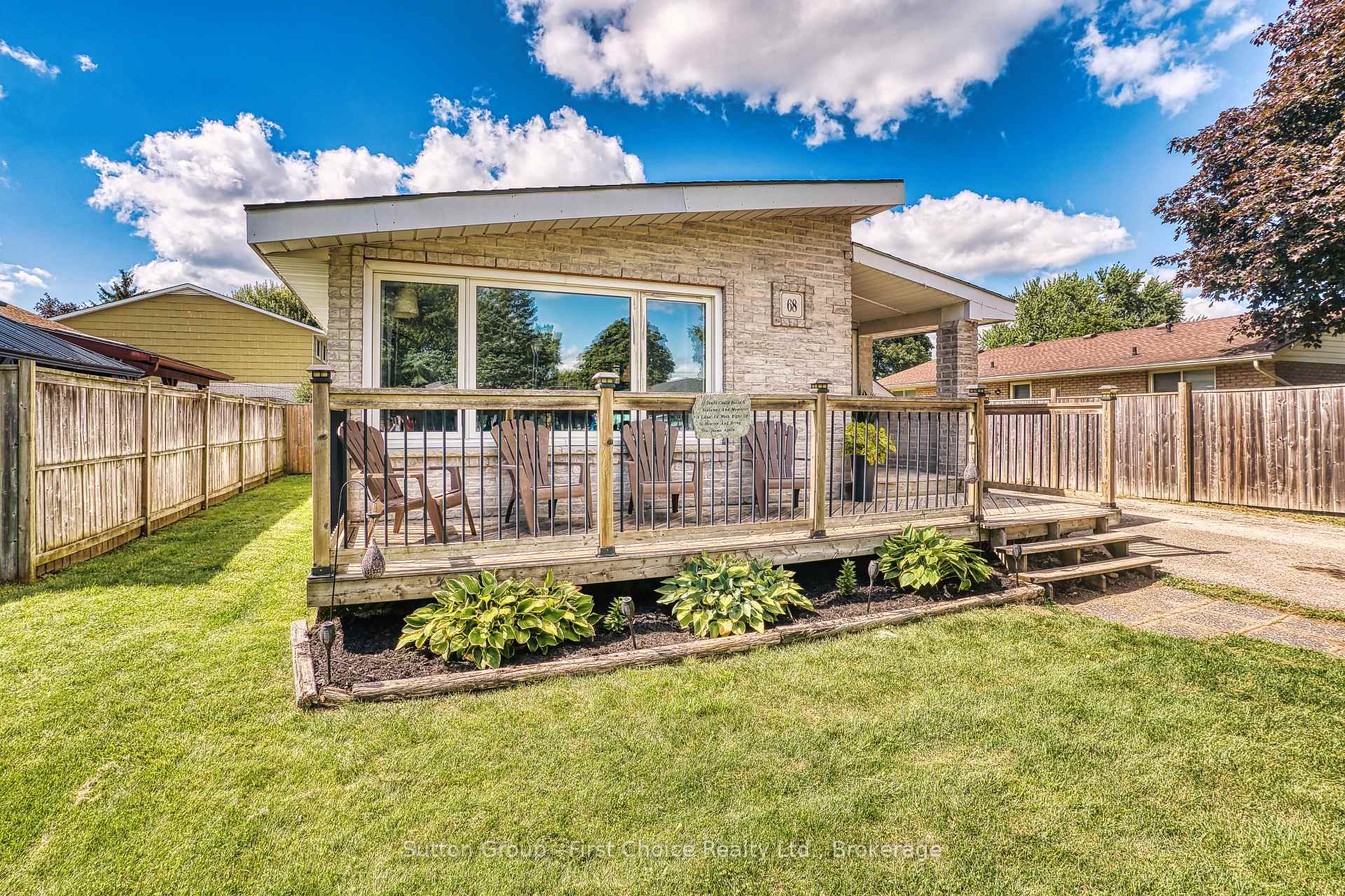 Photo 1 of 68 Kathryn Crescent, Stratford — HOMEH