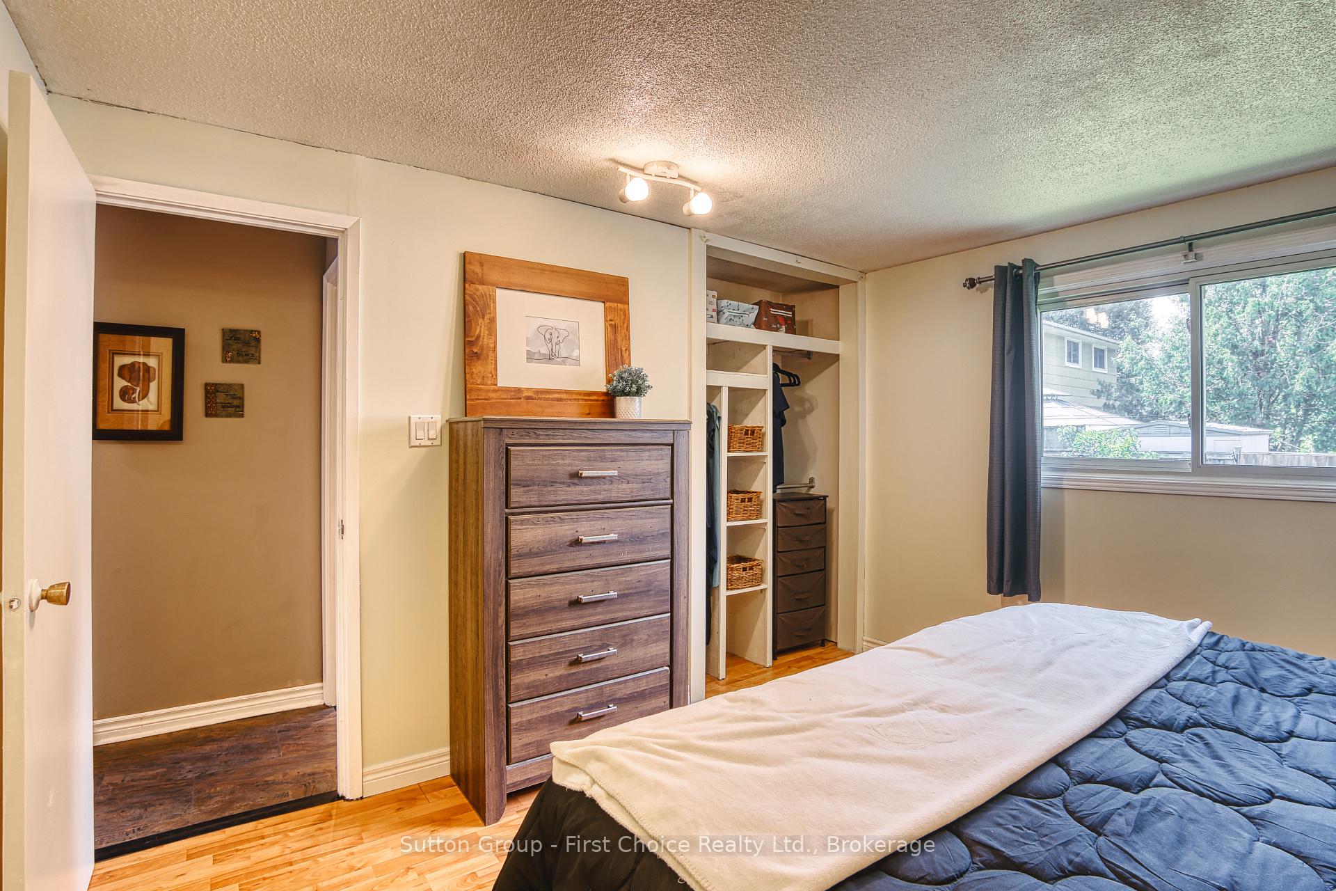 Photo 17 of 68 Kathryn Crescent, Stratford — HOMEH