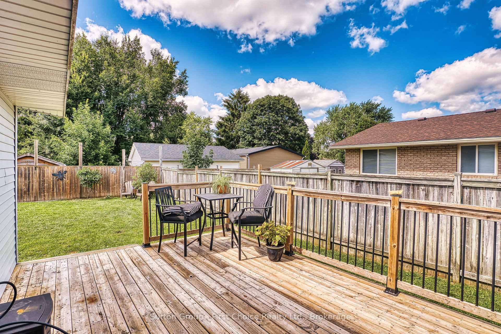 Photo 23 of 68 Kathryn Crescent, Stratford — HOMEH