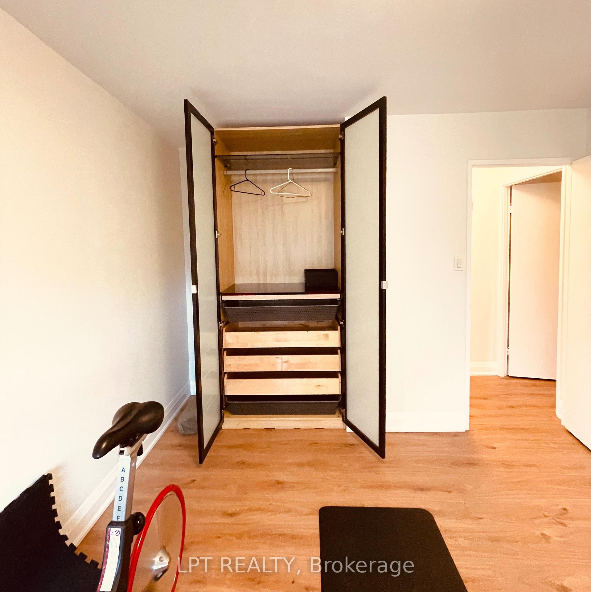 Photo 17 of Unit 402, 22 Shallmar Boulevard, Toronto, Forest Hill North — HOMEH