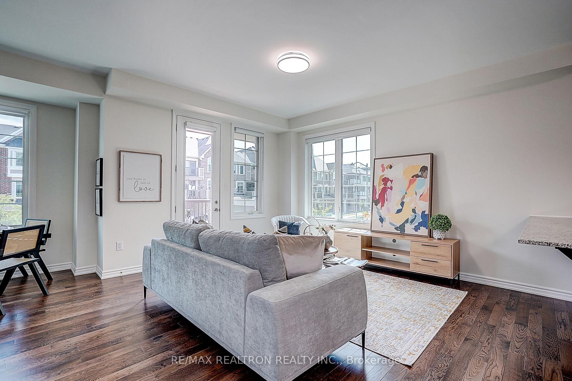 Photo 18 of 24 Thomas Frisby Jr Crescent, Markham, Victoria Square — HOMEH