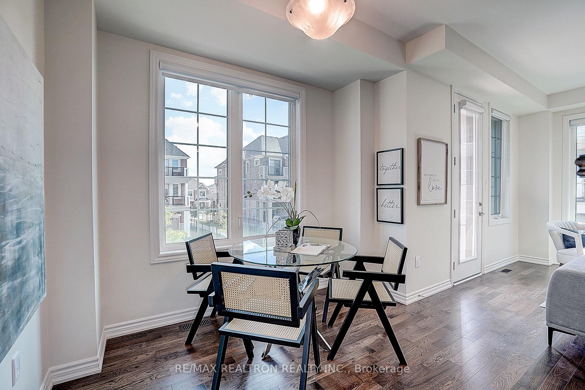 Photo 22 of 24 Thomas Frisby Jr Crescent, Markham, Victoria Square — HOMEH