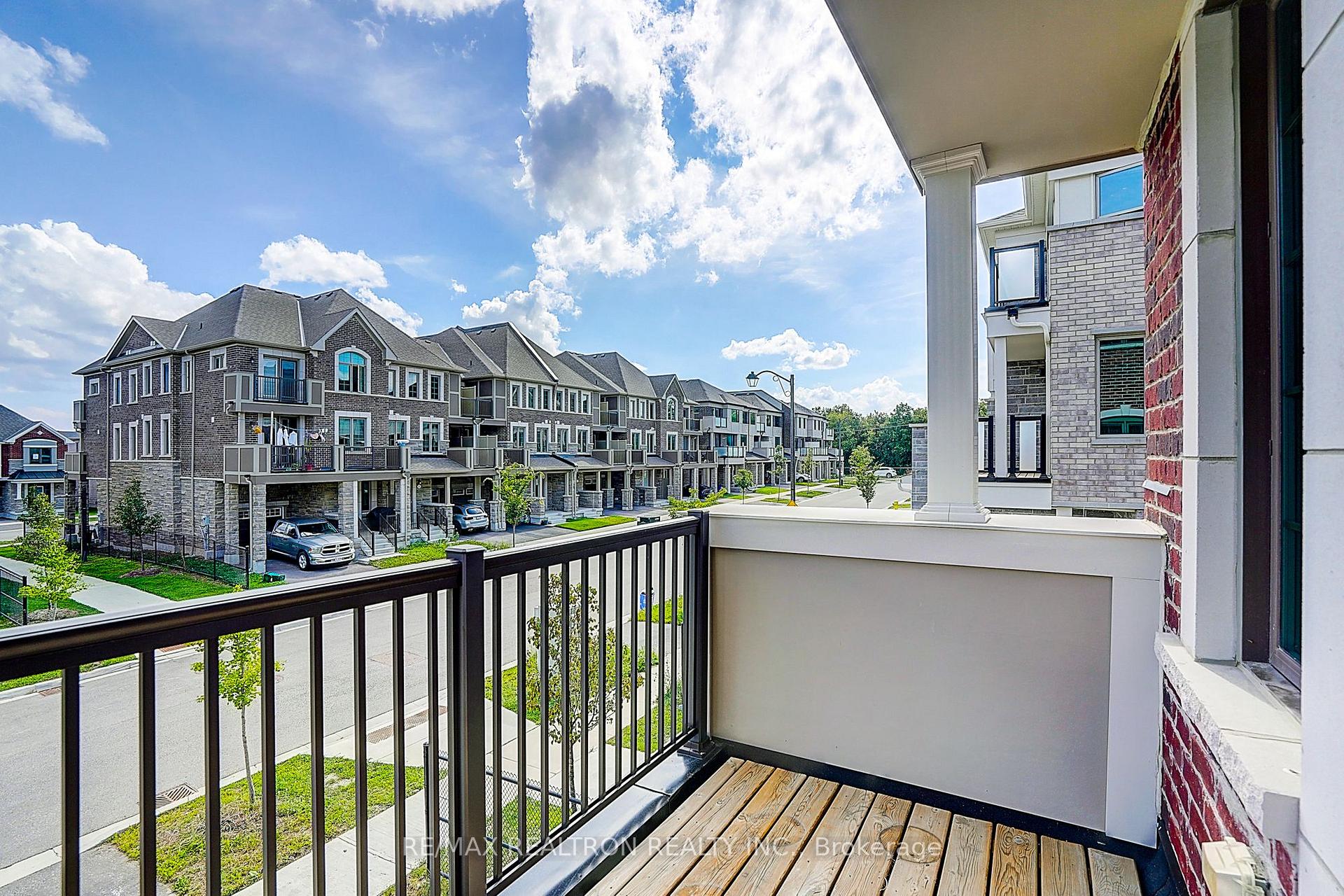 Photo 24 of 24 Thomas Frisby Jr Crescent, Markham, Victoria Square — HOMEH