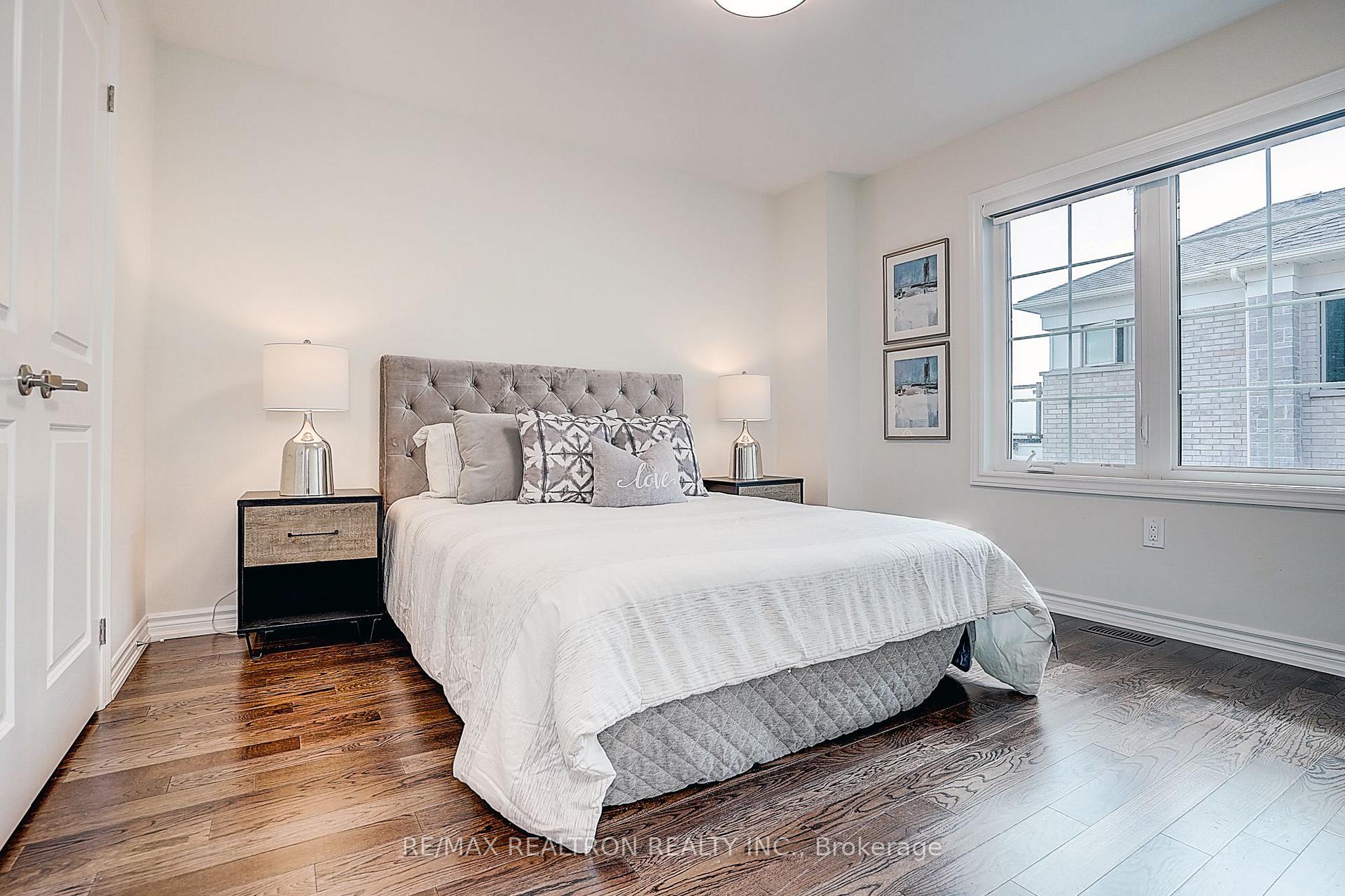 Photo 30 of 24 Thomas Frisby Jr Crescent, Markham, Victoria Square — HOMEH