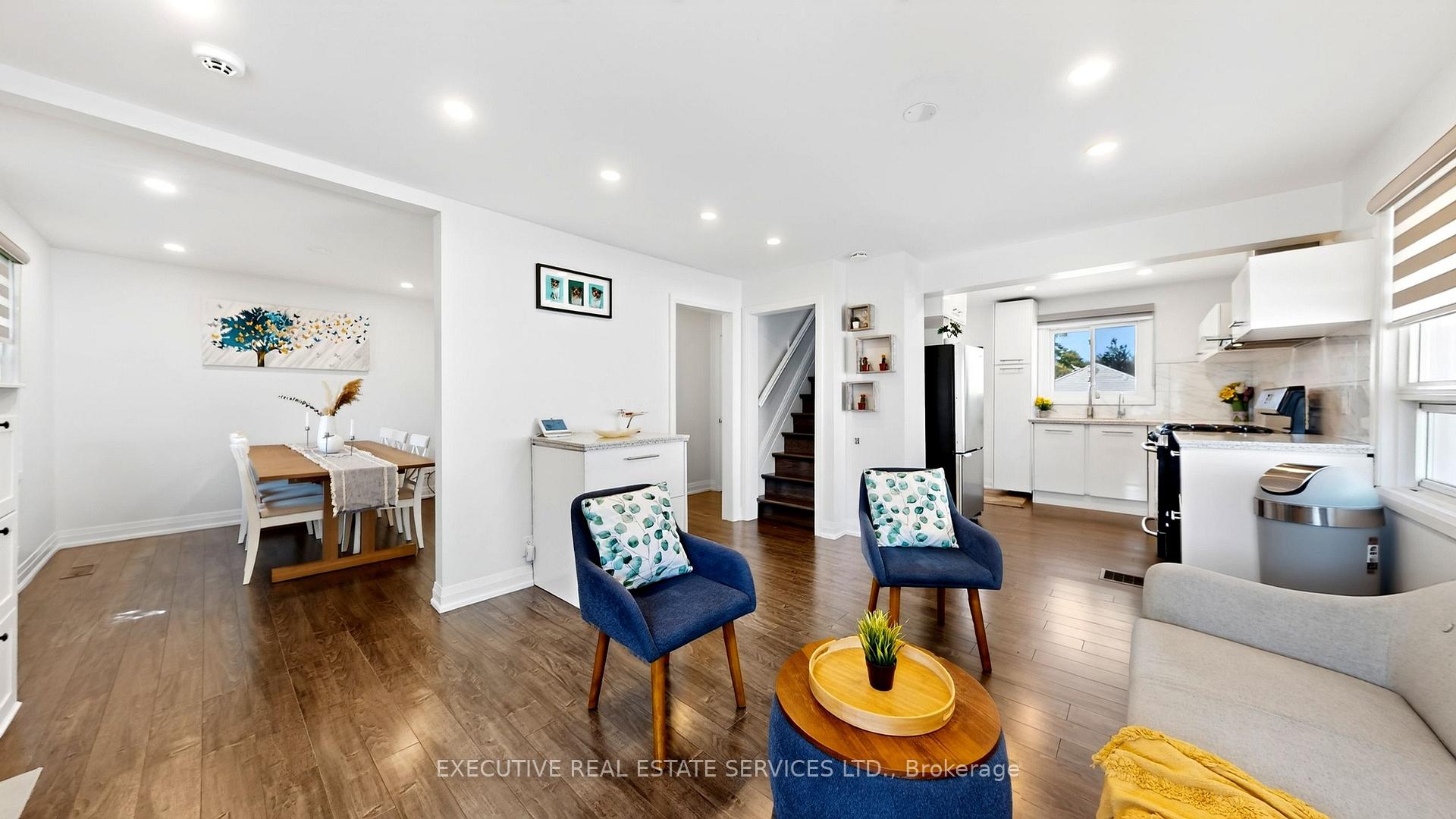 Photo 3 of 38 Parker Street, St. Catharines, Western Hill — HOMEH