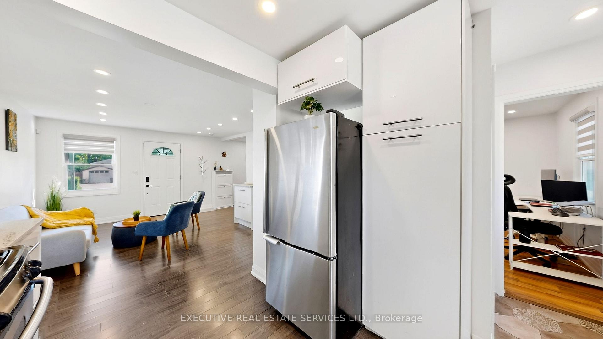 Photo 14 of 38 Parker Street, St. Catharines, Western Hill — HOMEH