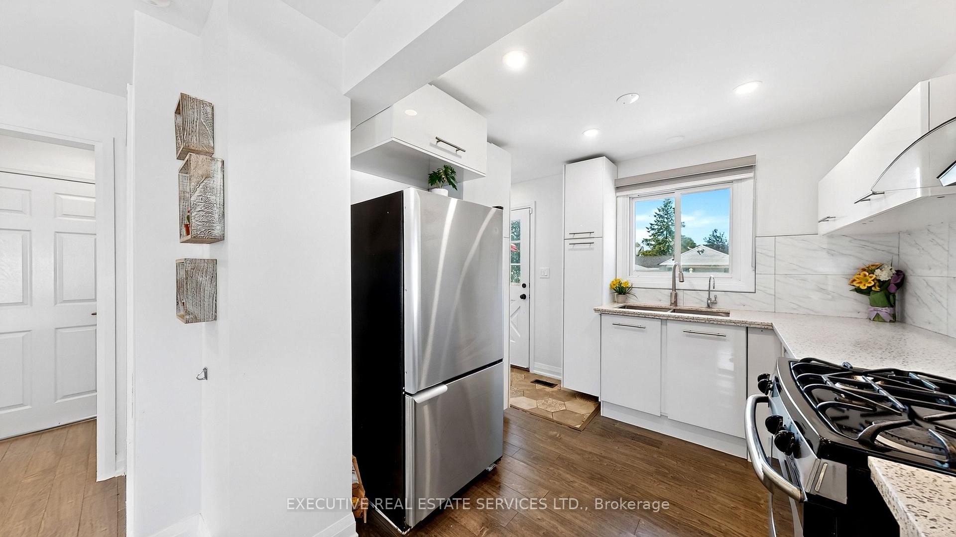Photo 16 of 38 Parker Street, St. Catharines, Western Hill — HOMEH