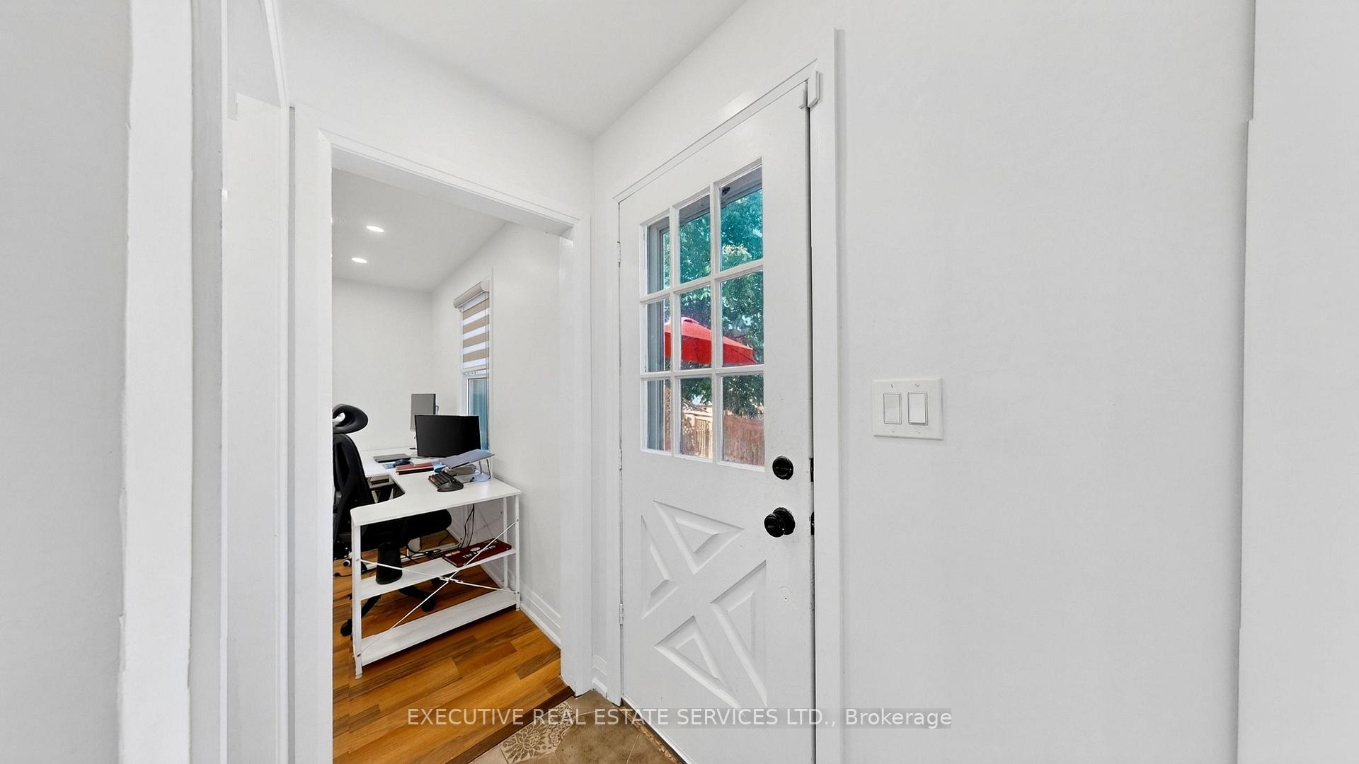 Photo 17 of 38 Parker Street, St. Catharines, Western Hill — HOMEH