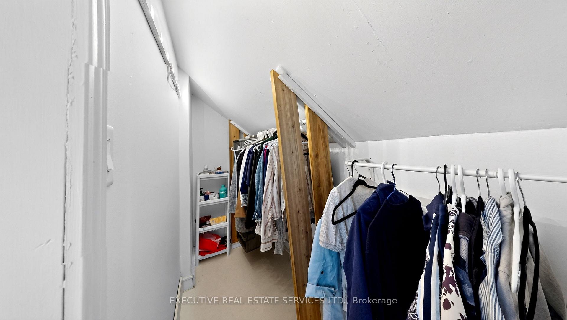 Photo 22 of 38 Parker Street, St. Catharines, Western Hill — HOMEH