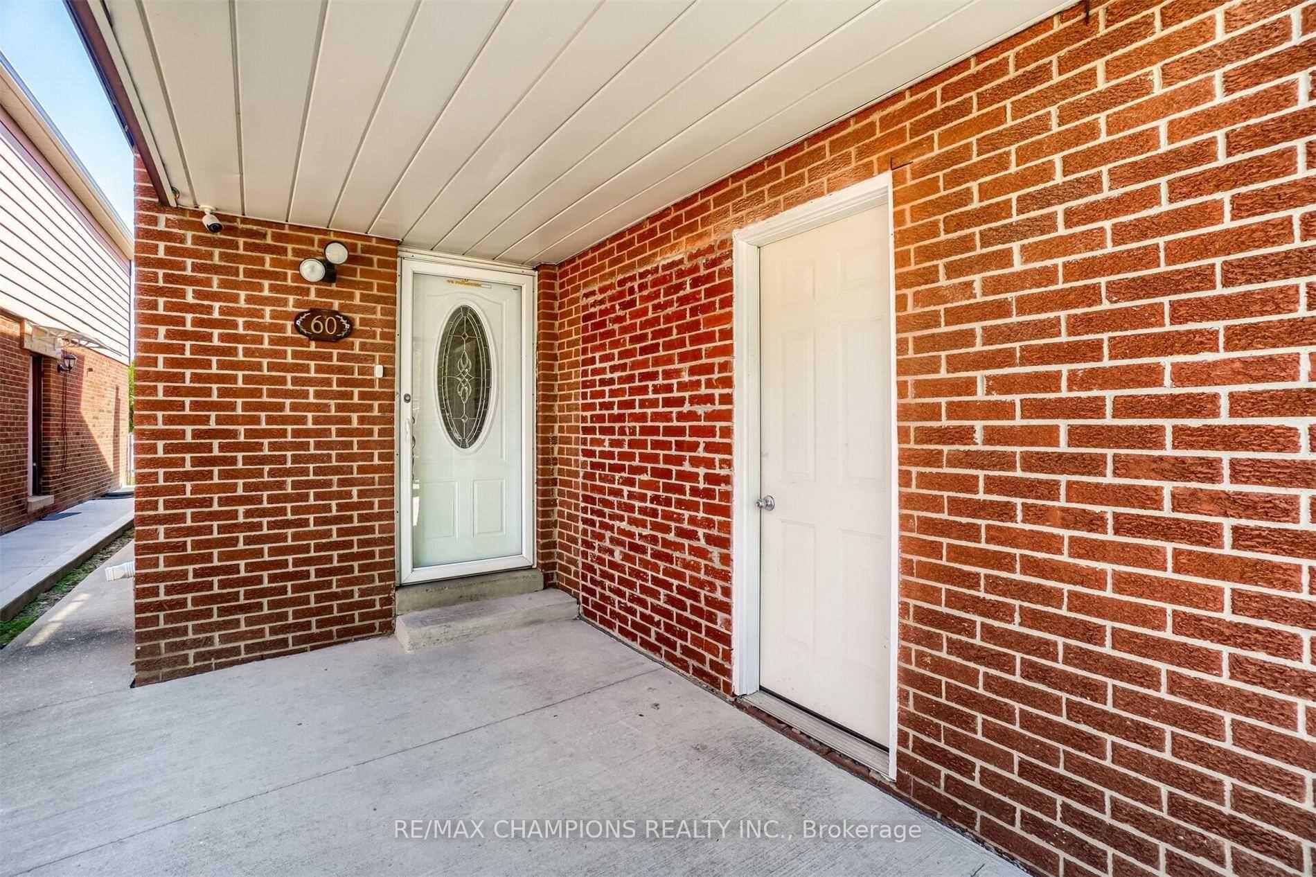 Photo 2 of 60 Banting Crescent, Brampton, Fletcher's West — HOMEH