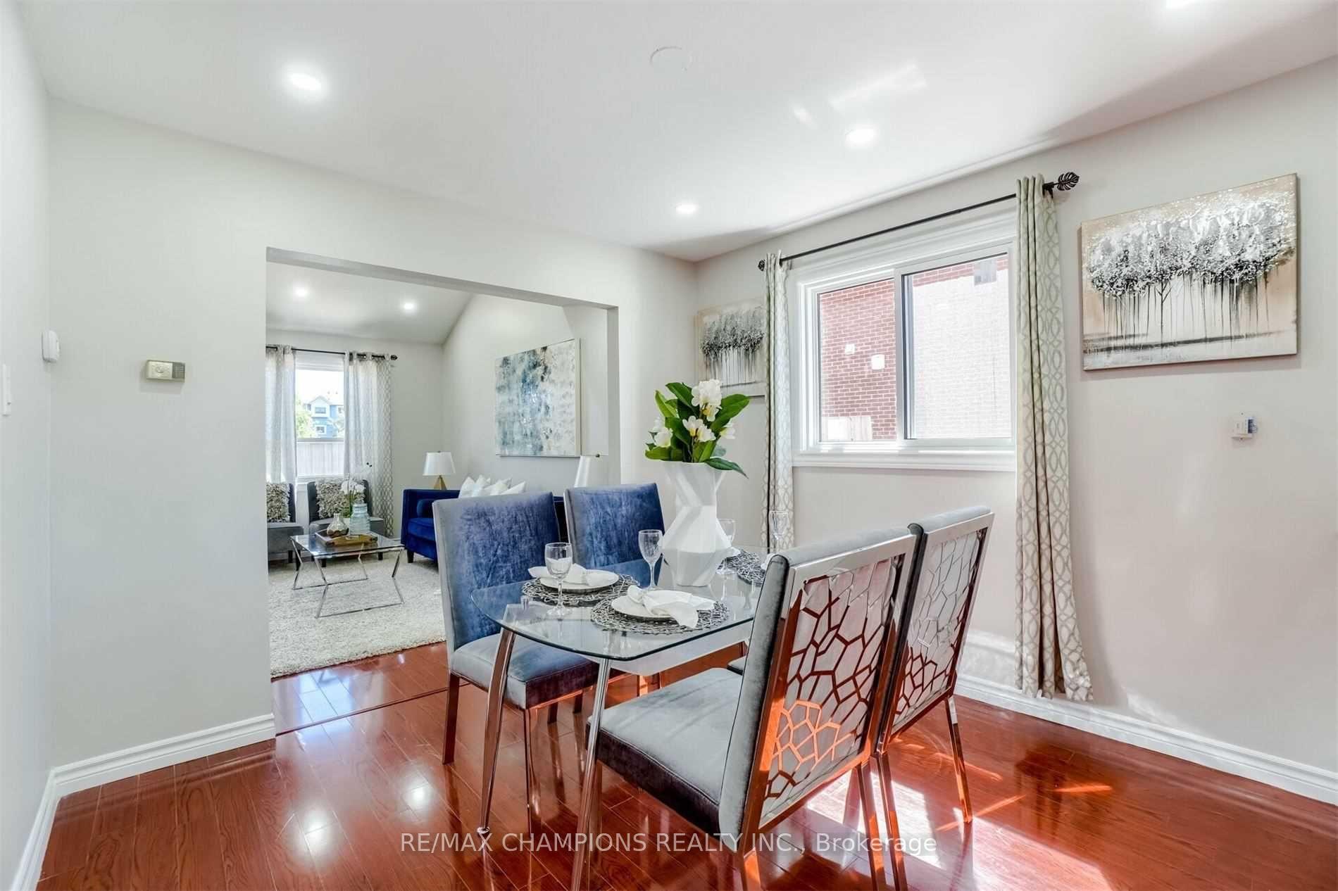 Photo 11 of 60 Banting Crescent, Brampton, Fletcher's West — HOMEH