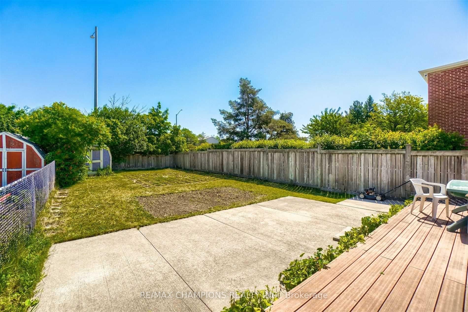 Photo 35 of 60 Banting Crescent, Brampton, Fletcher's West — HOMEH