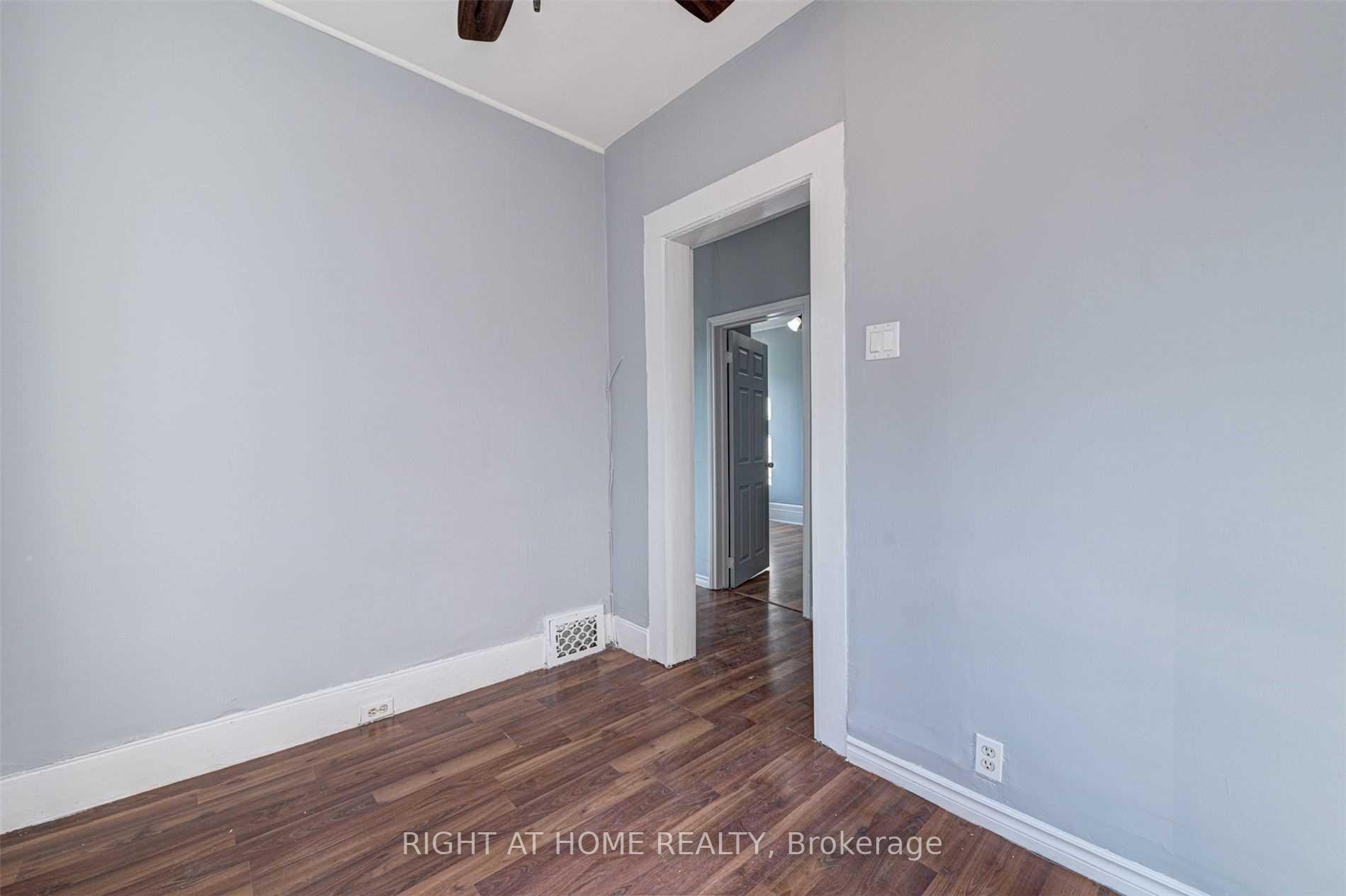 Photo 5 of Unit Main Fl, 5 William Street, Brampton, Queen Street Corridor — HOMEH