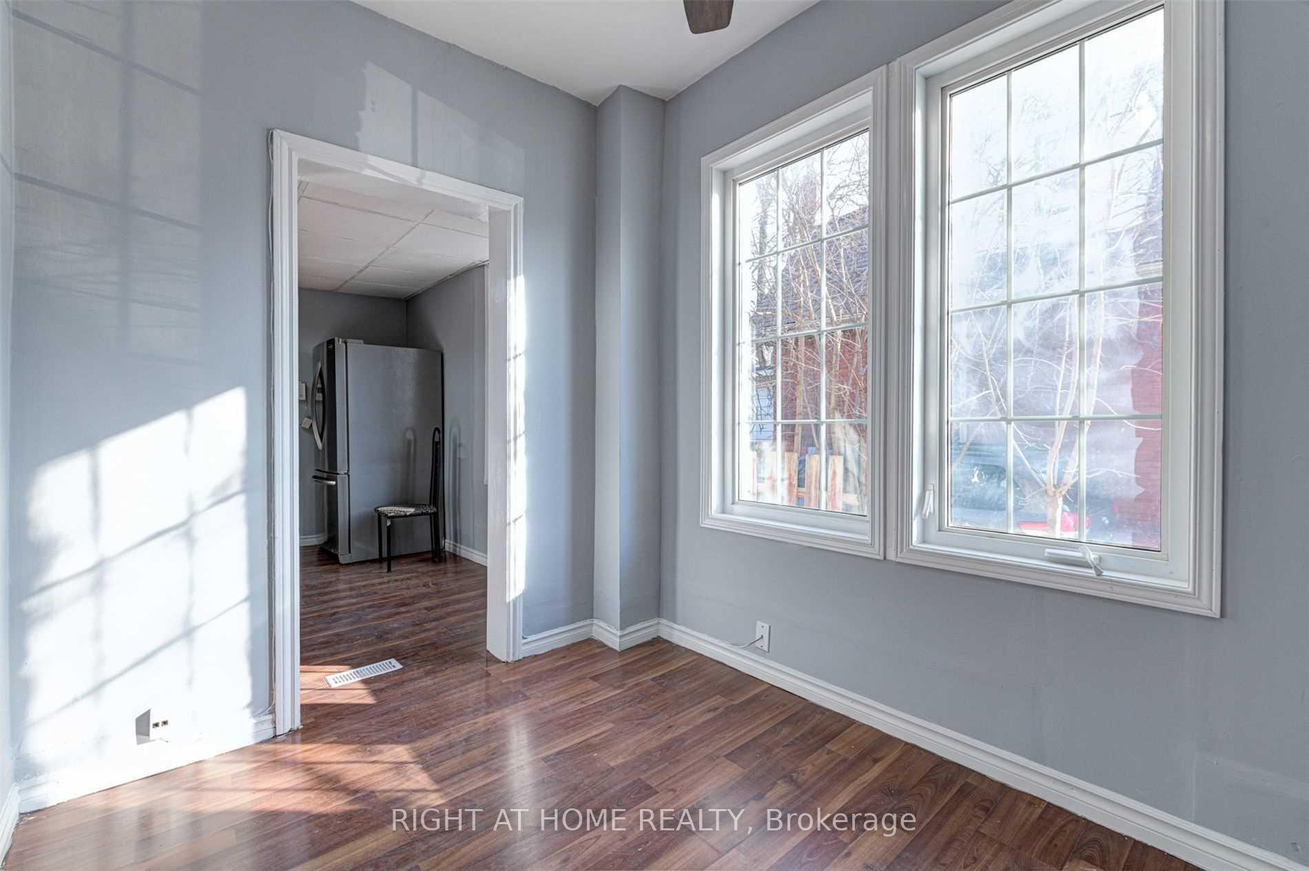 Photo 6 of Unit Main Fl, 5 William Street, Brampton, Queen Street Corridor — HOMEH