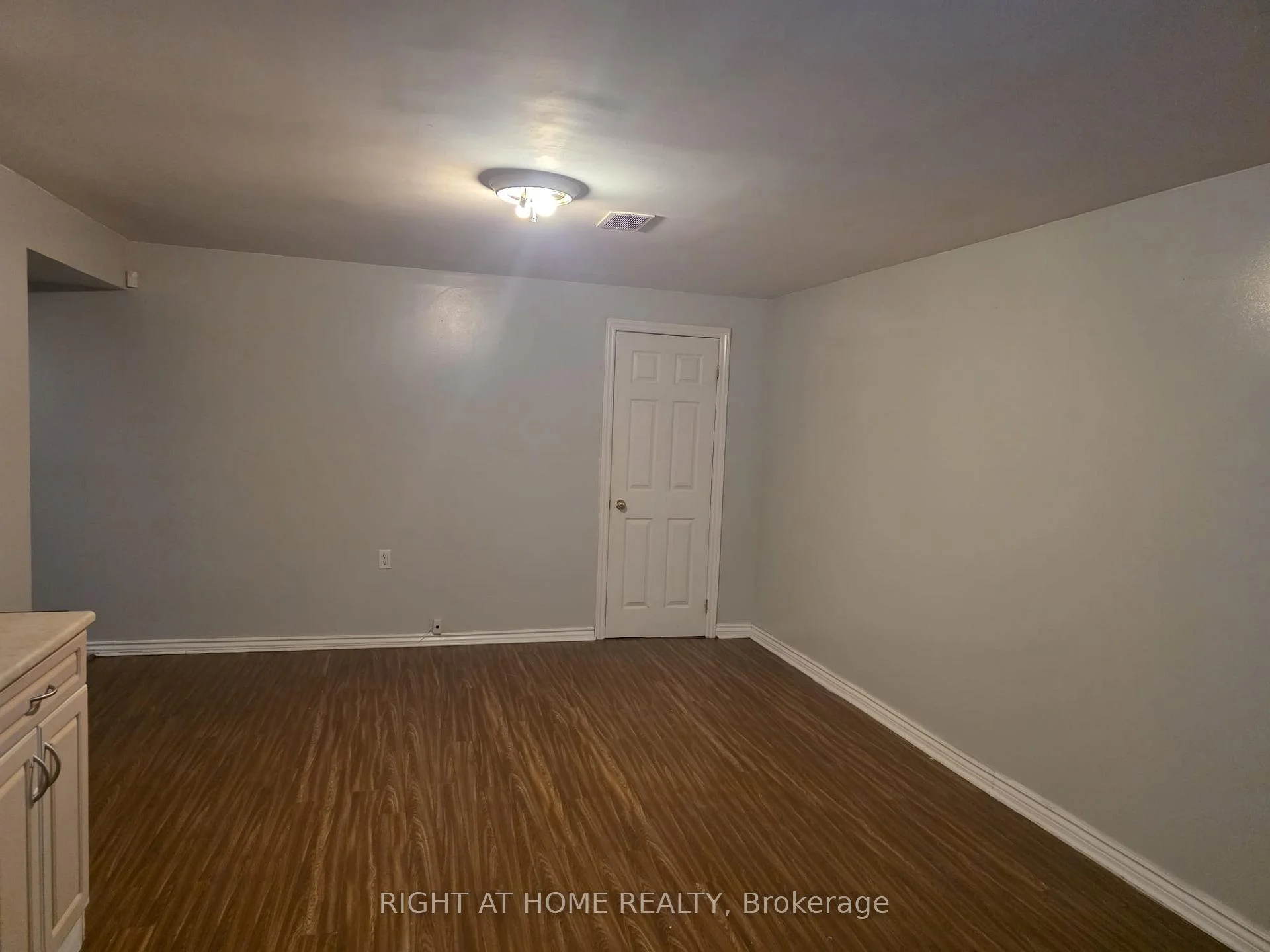 Photo 19 of Unit Bsmt, 14 Alhart Drive, Etobicoke, Thistletown-Beaumonde Heights — HOMEH
