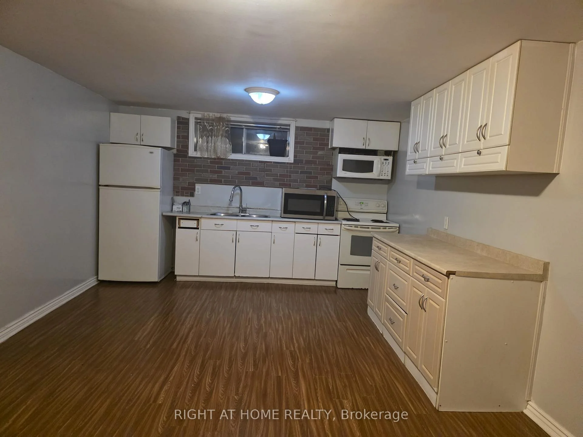 Photo 21 of Unit Bsmt, 14 Alhart Drive, Etobicoke, Thistletown-Beaumonde Heights — HOMEH