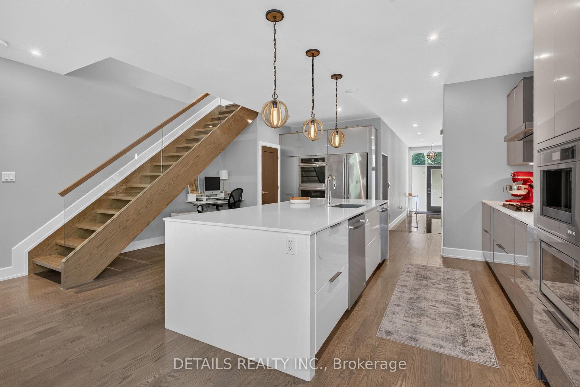 Photo 6 of 296 Kirchoffer Avenue, Ottawa, Westboro West — HOMEH