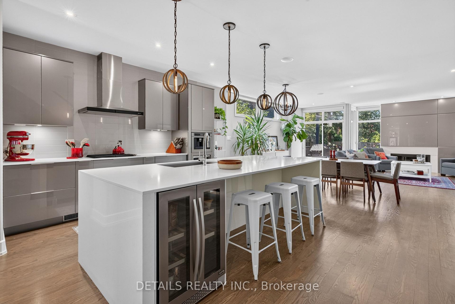 Photo 9 of 296 Kirchoffer Avenue, Ottawa, Westboro West — HOMEH