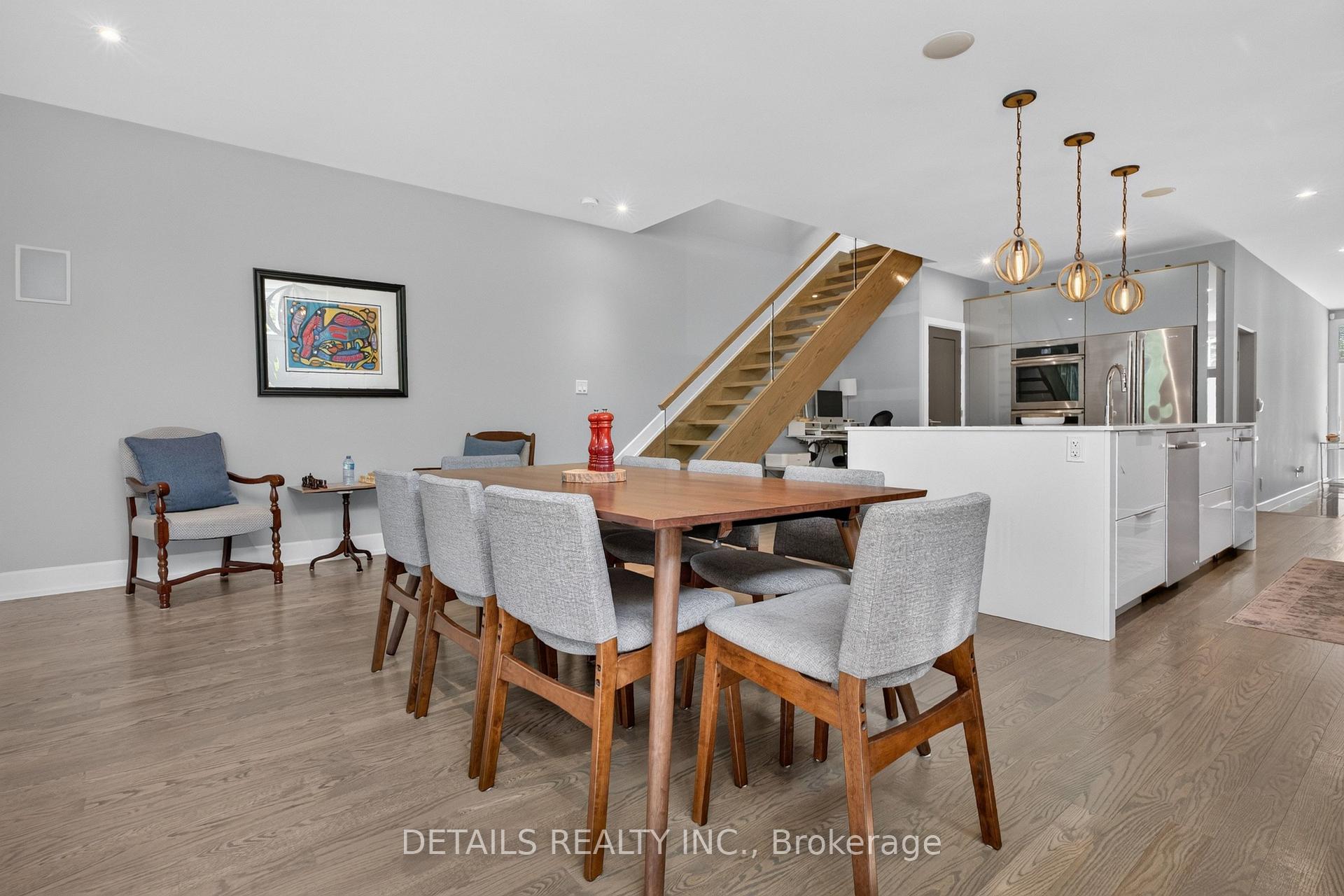 Photo 12 of 296 Kirchoffer Avenue, Ottawa, Westboro West — HOMEH