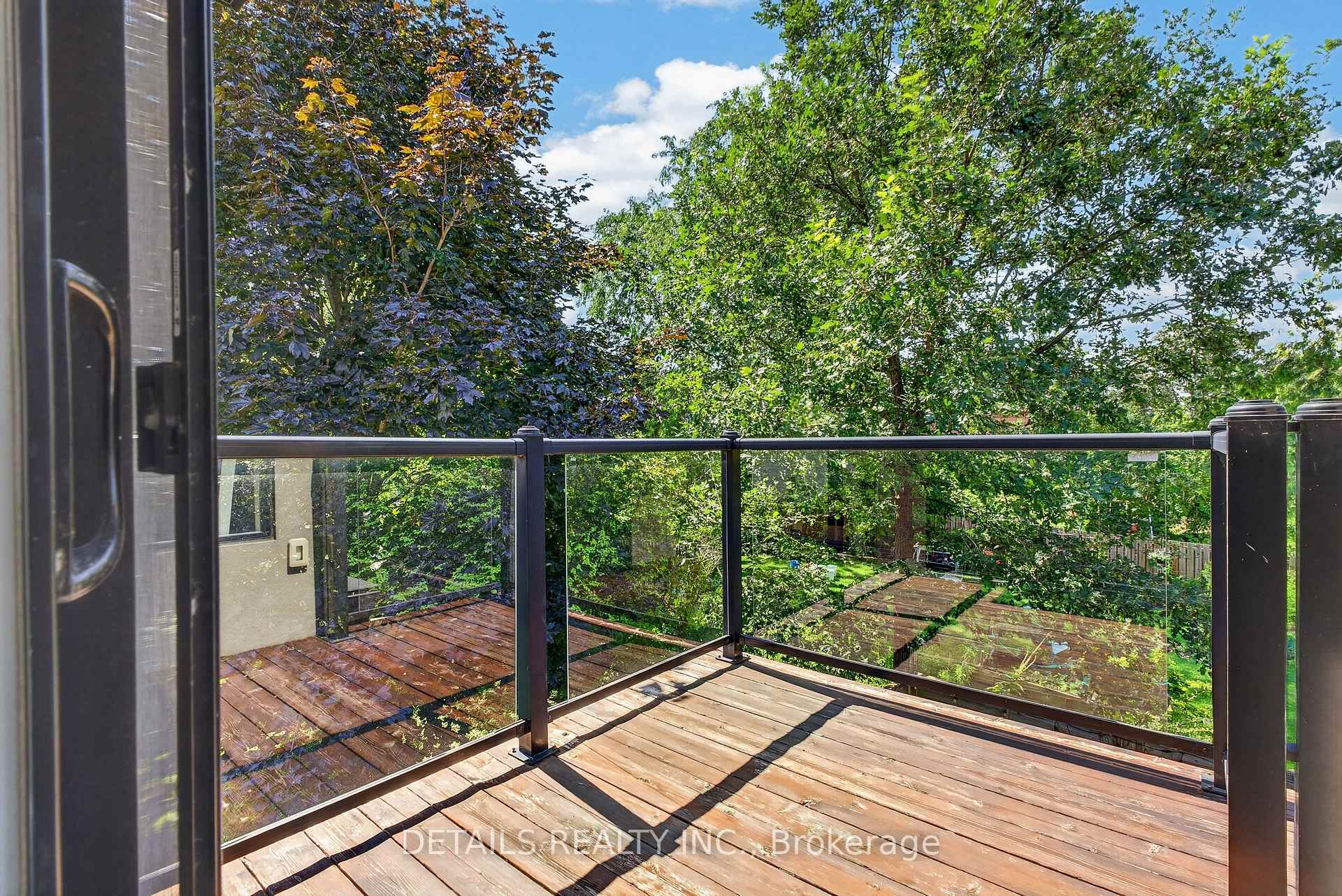 Photo 23 of 296 Kirchoffer Avenue, Ottawa, Westboro West — HOMEH